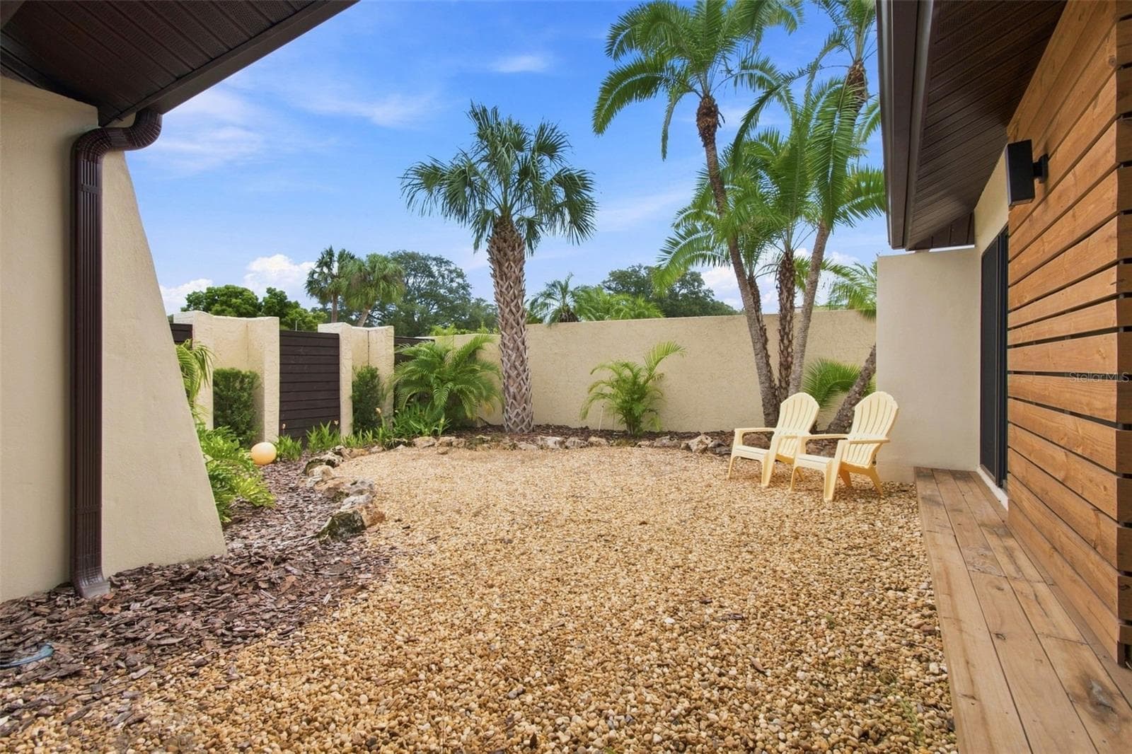 Single Family Residence at 5005 PALOMA DR, TAMPA, photo 10 of 89