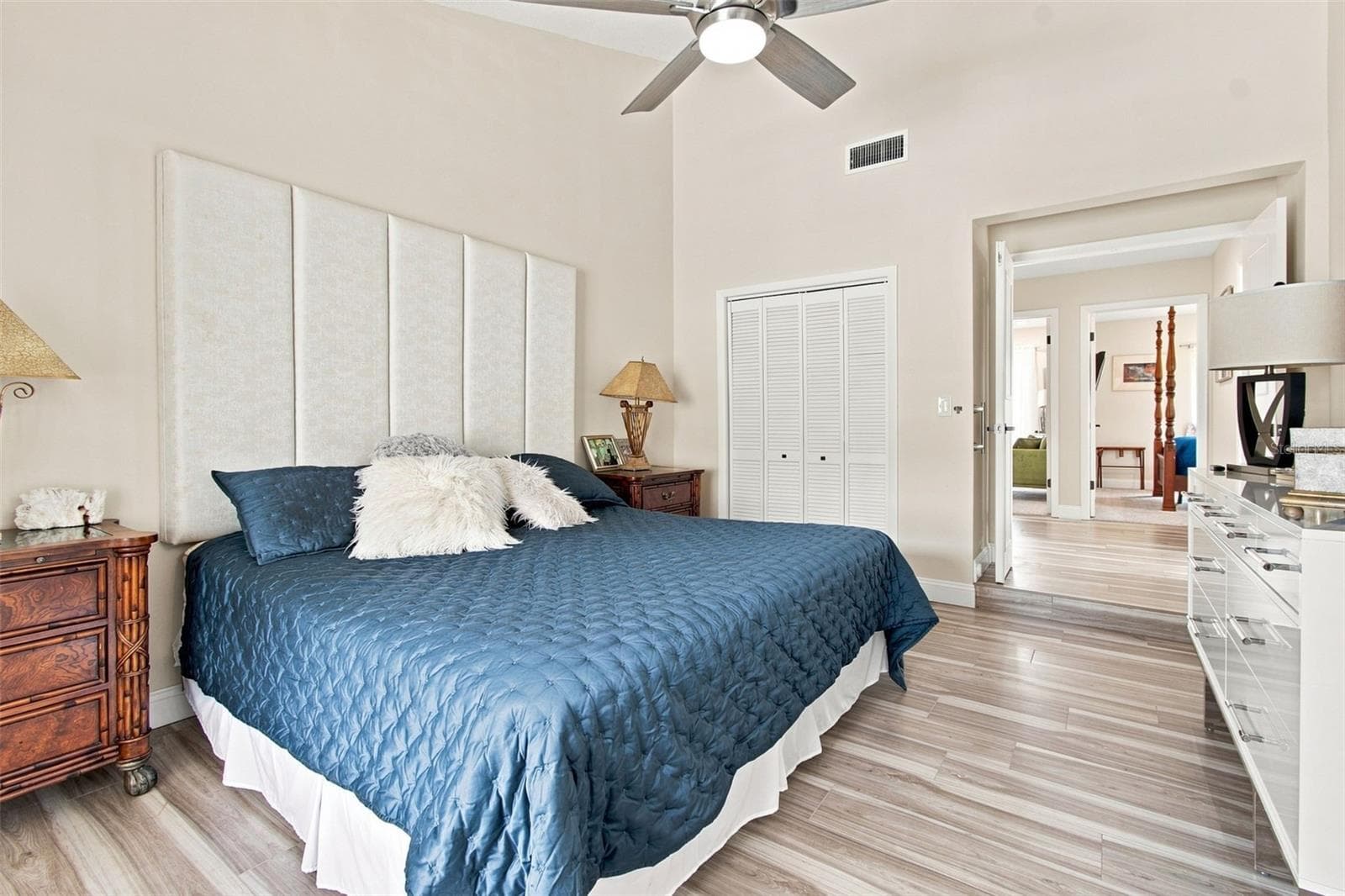 Single Family Residence at 5005 PALOMA DR, TAMPA, photo 40 of 89