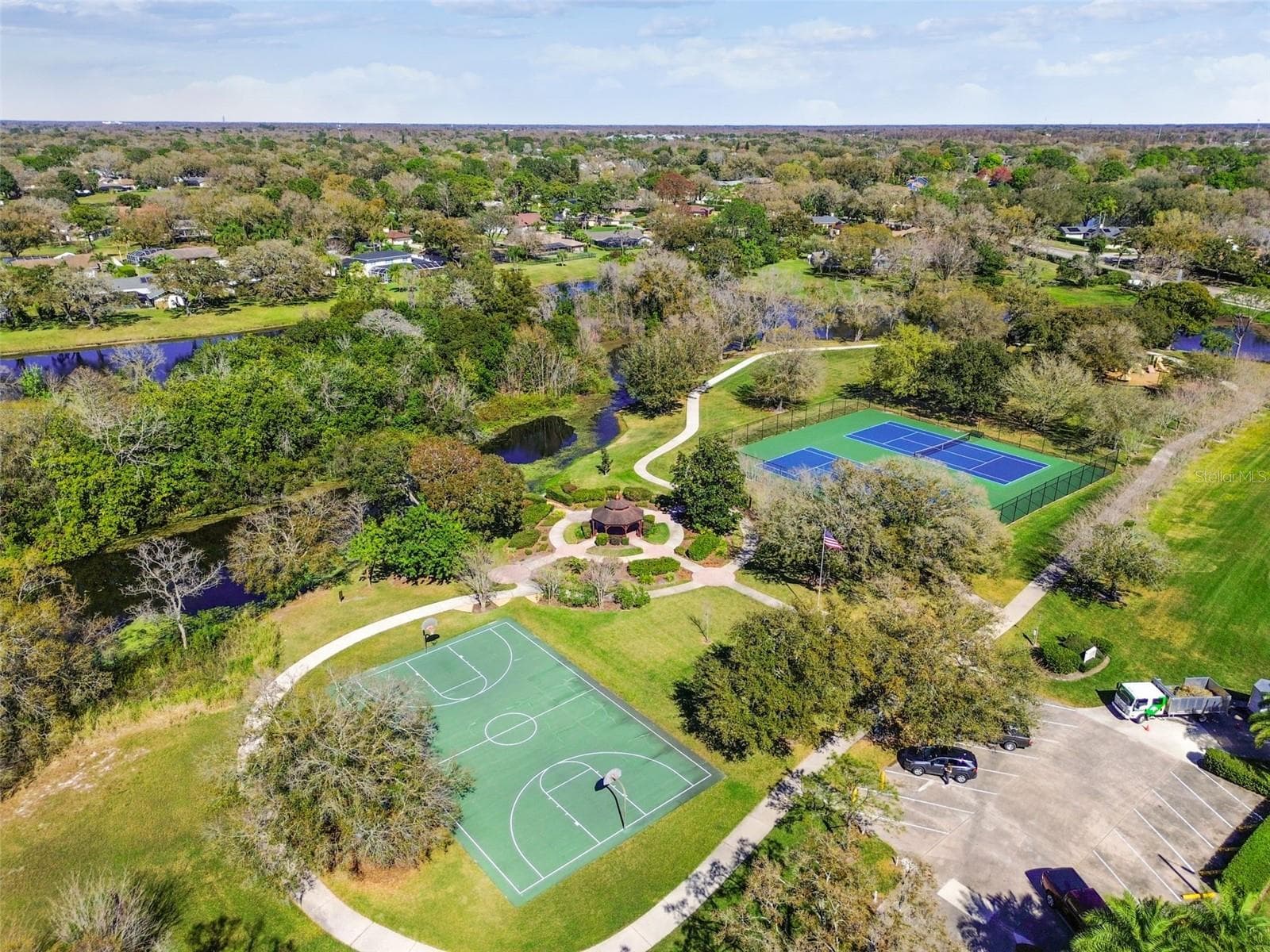 Single Family Residence at 5005 PALOMA DR, TAMPA, photo 80 of 89