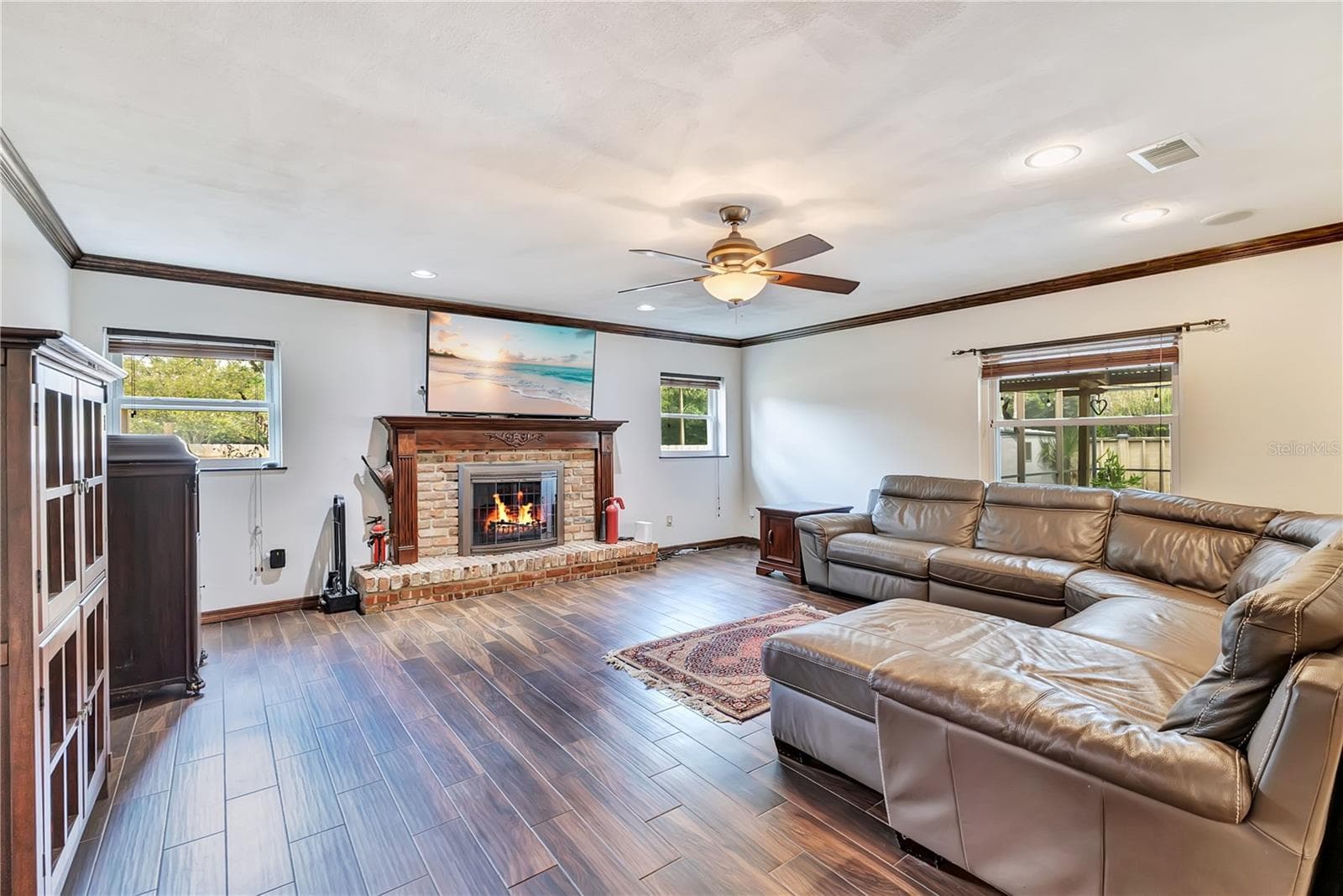 Single Family Residence at 6605 CITRUS VALLEY DR, BELLE ISLE, photo 6 of 49