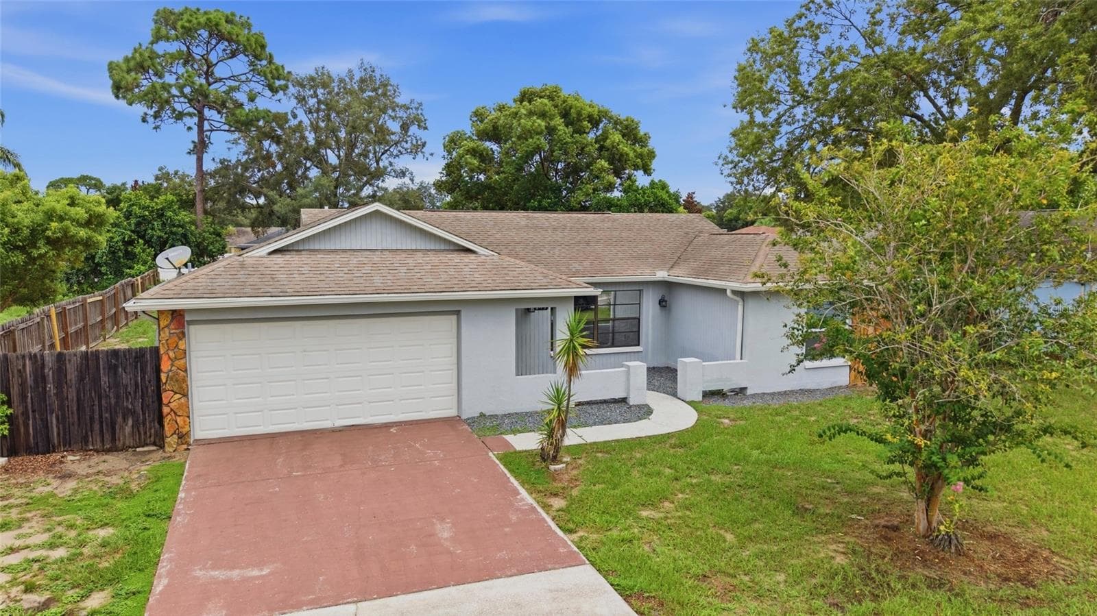 8373 CAMPHOR DR