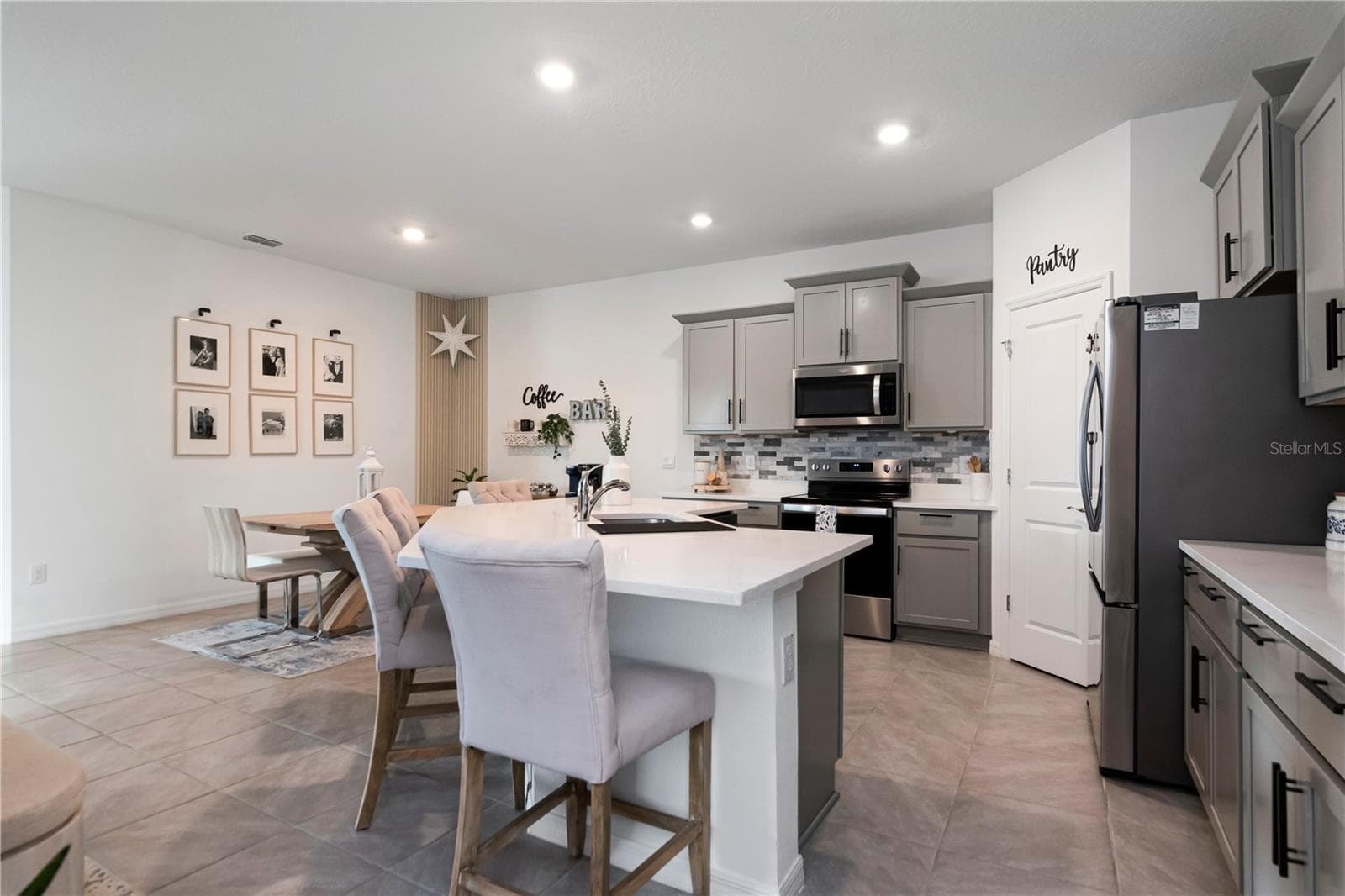Villa at 8556 BOLD CYPRESS LN, WESLEY CHAPEL, photo 24 of 47