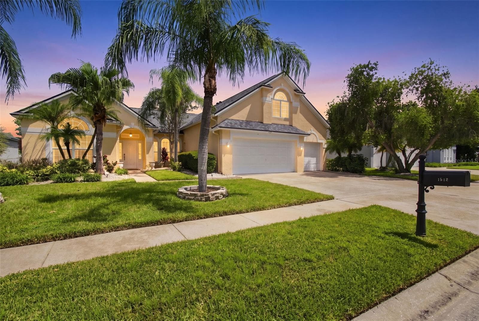 1512 CROOKED STICK DR