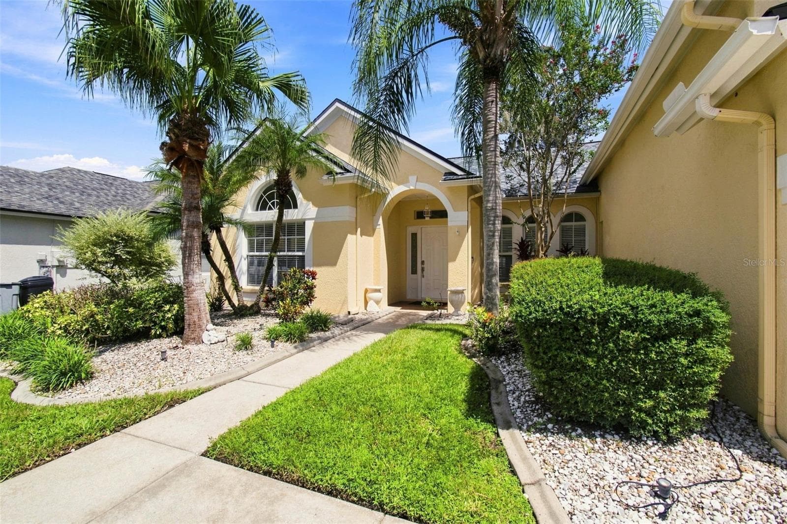 Single Family Residence at 1512 CROOKED STICK DR, VALRICO, photo 4 of 87