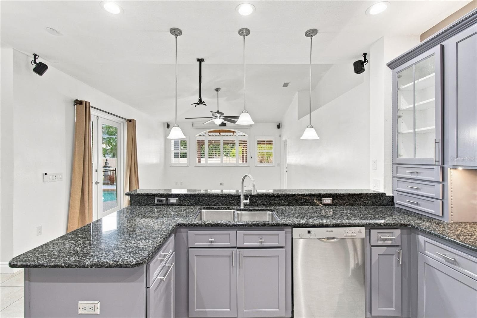 Single Family Residence at 1512 CROOKED STICK DR, VALRICO, photo 35 of 87
