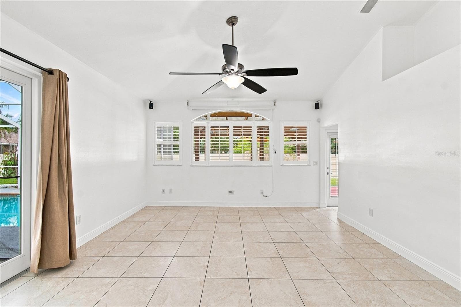 Single Family Residence at 1512 CROOKED STICK DR, VALRICO, photo 40 of 87