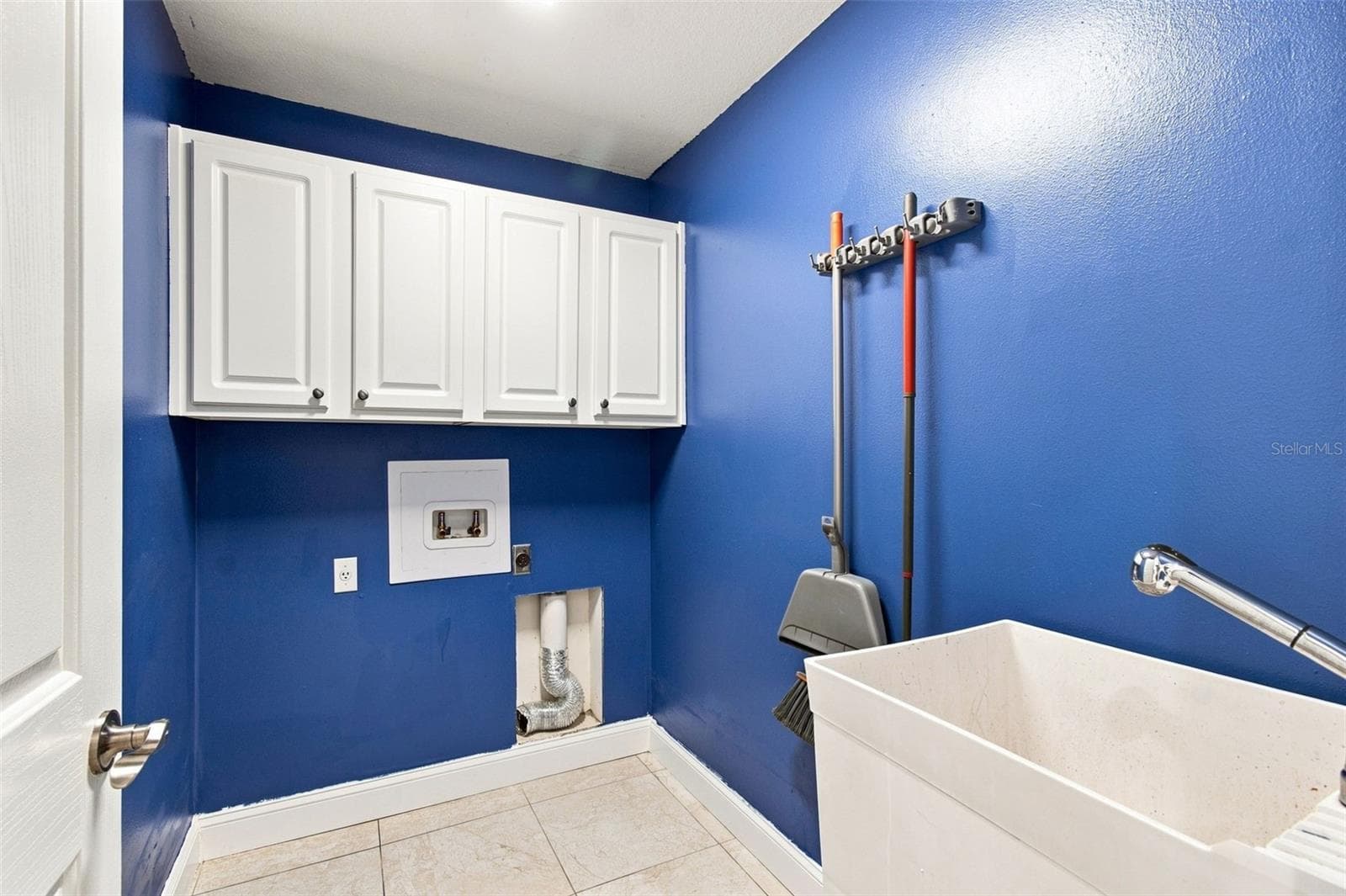 Single Family Residence at 1512 CROOKED STICK DR, VALRICO, photo 49 of 87