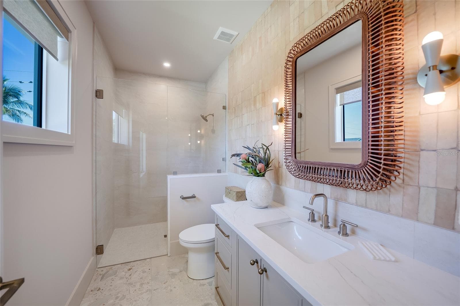 Single Family Residence at 242 LAKEVIEW DR, ANNA MARIA, photo 38 of 90
