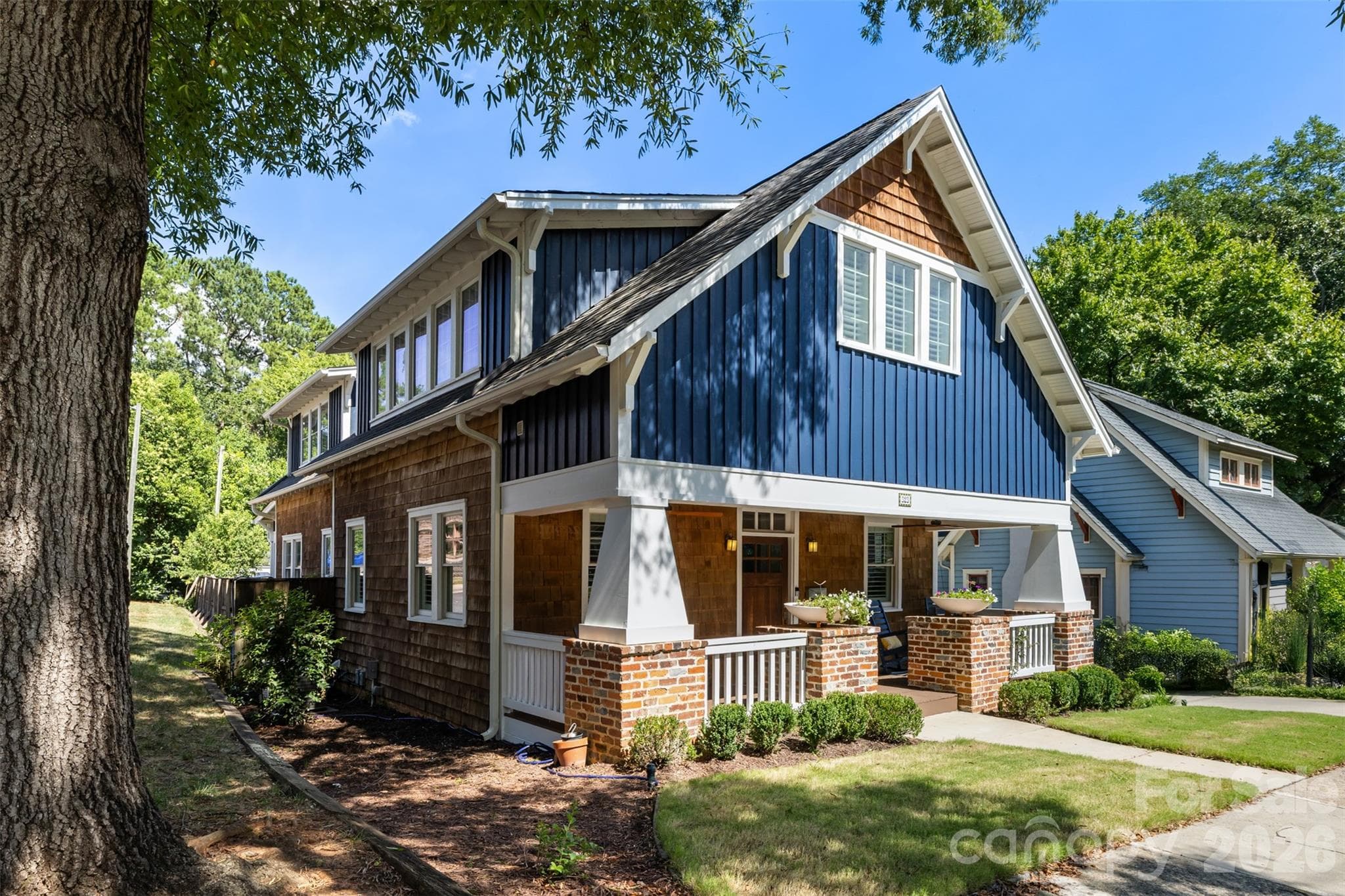 Single Family Residence at 323 Rensselaer Avenue, Charlotte, photo 2 of 37