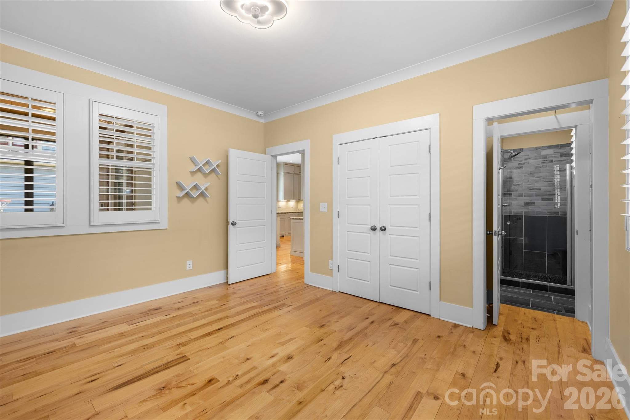 Single Family Residence at 323 Rensselaer Avenue, Charlotte, photo 15 of 37