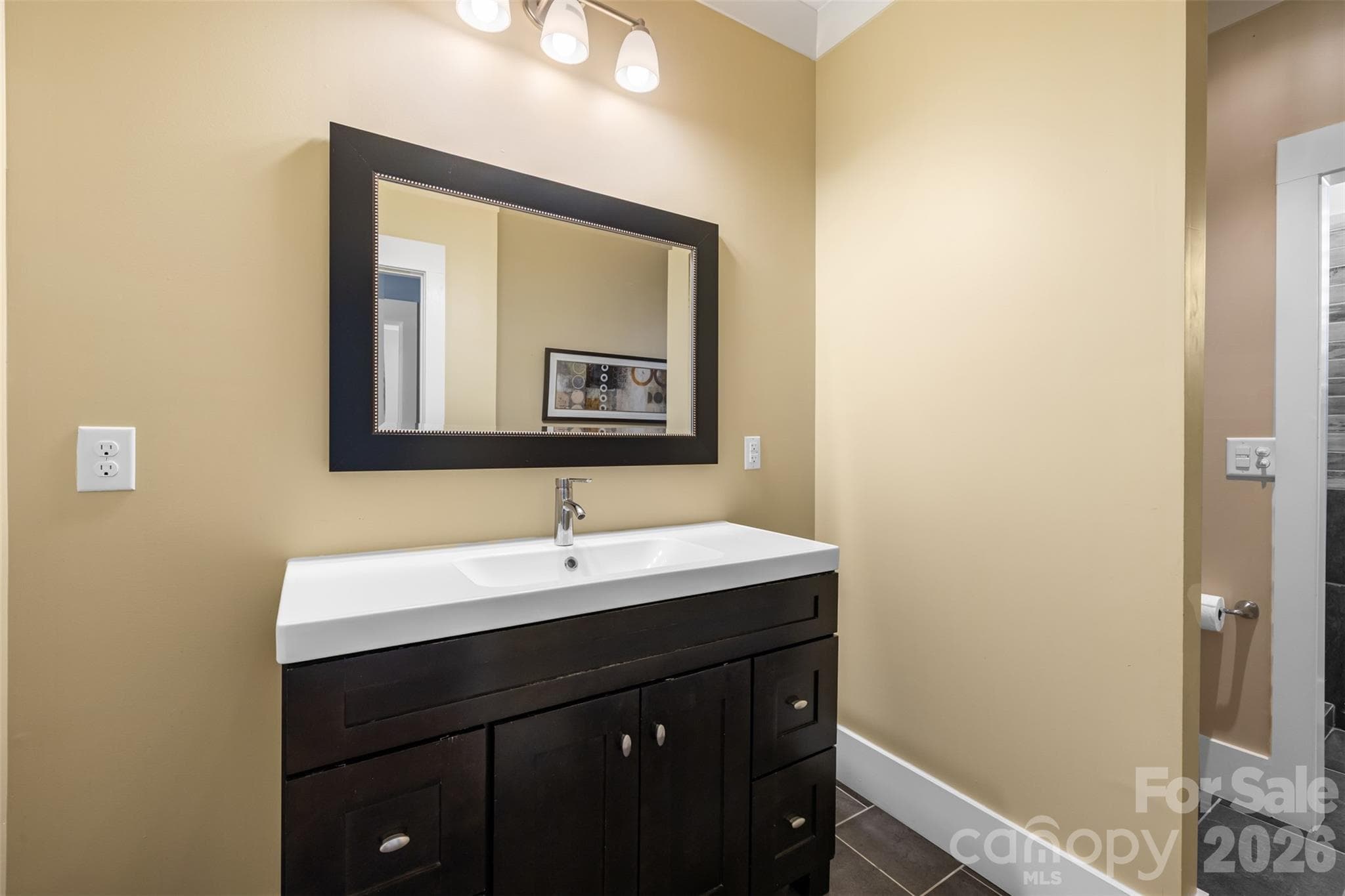 Single Family Residence at 323 Rensselaer Avenue, Charlotte, photo 16 of 37
