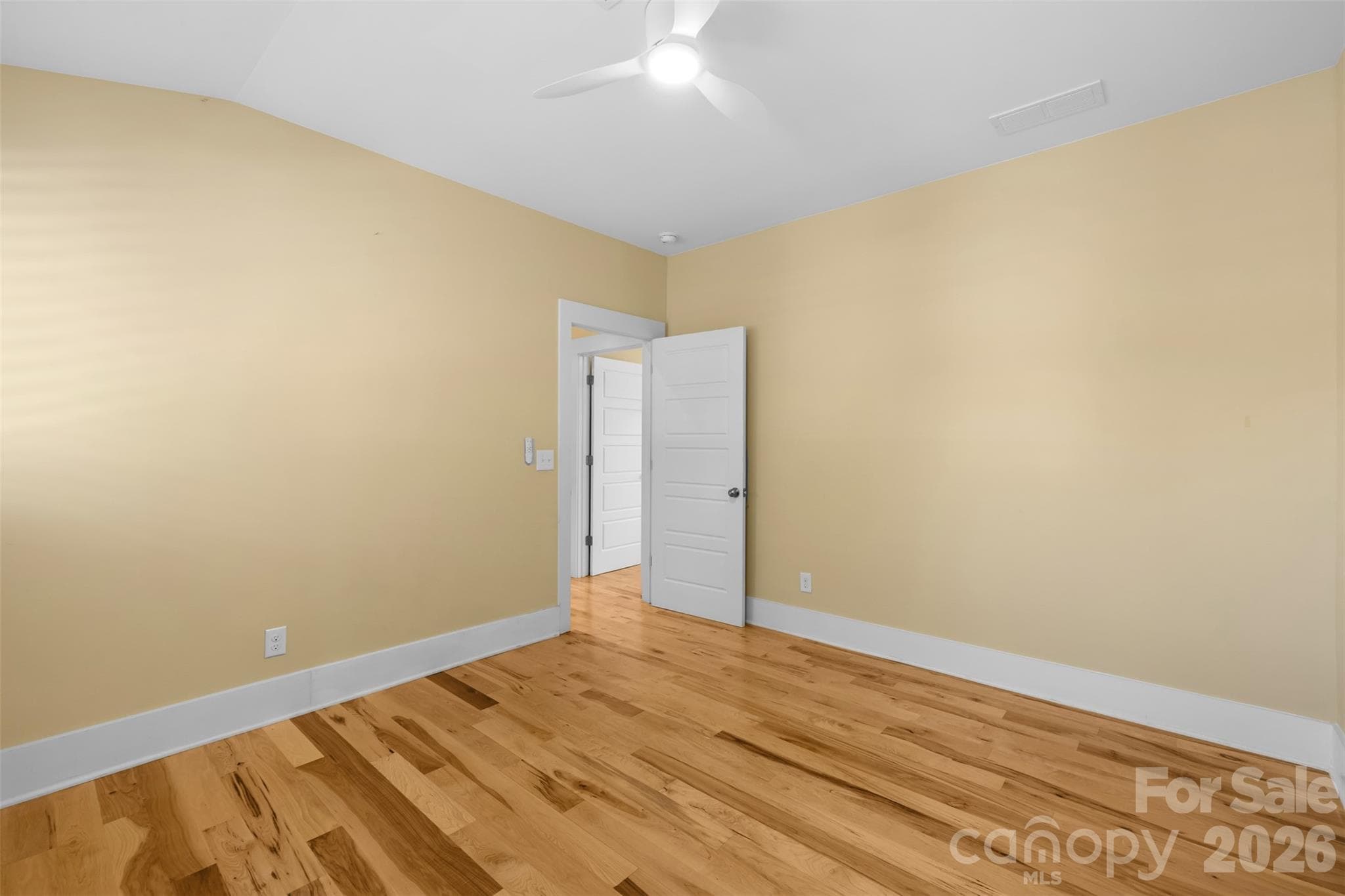 Single Family Residence at 323 Rensselaer Avenue, Charlotte, photo 24 of 37