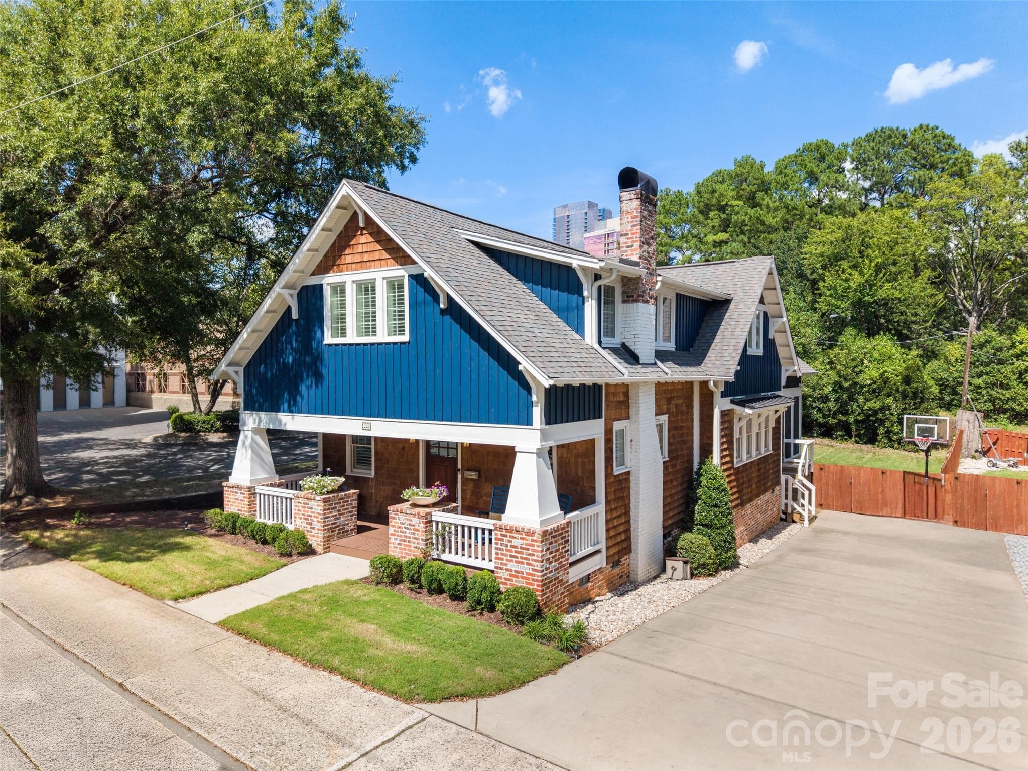 Single Family Residence at 323 Rensselaer Avenue, Charlotte, photo 35 of 37