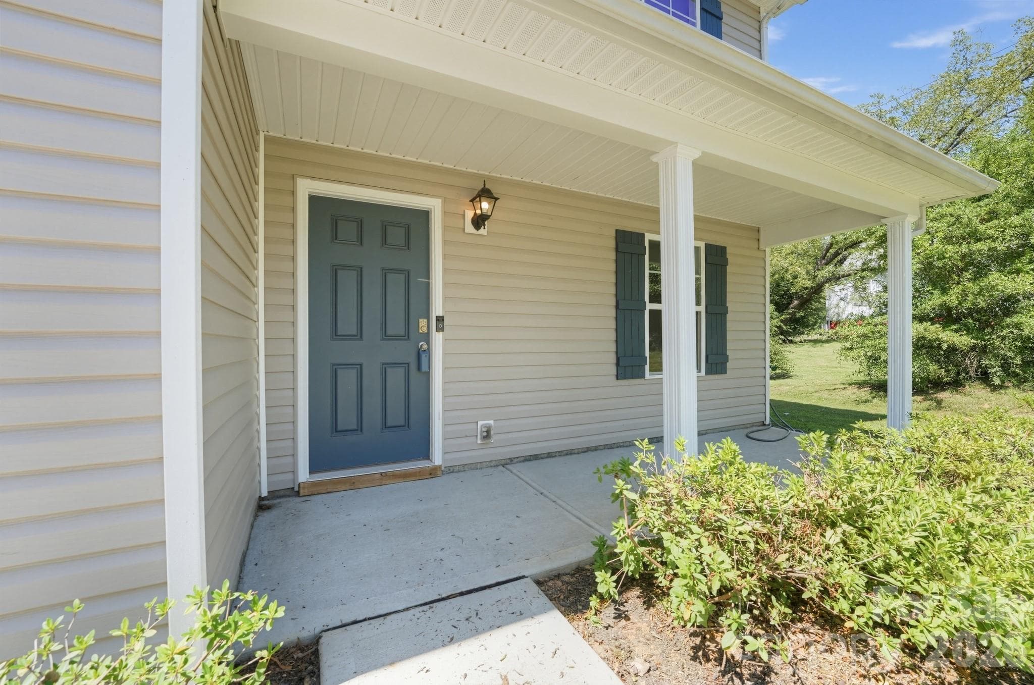 Single Family Residence at 1326 Old Still Street, Lancaster, photo 4 of 33