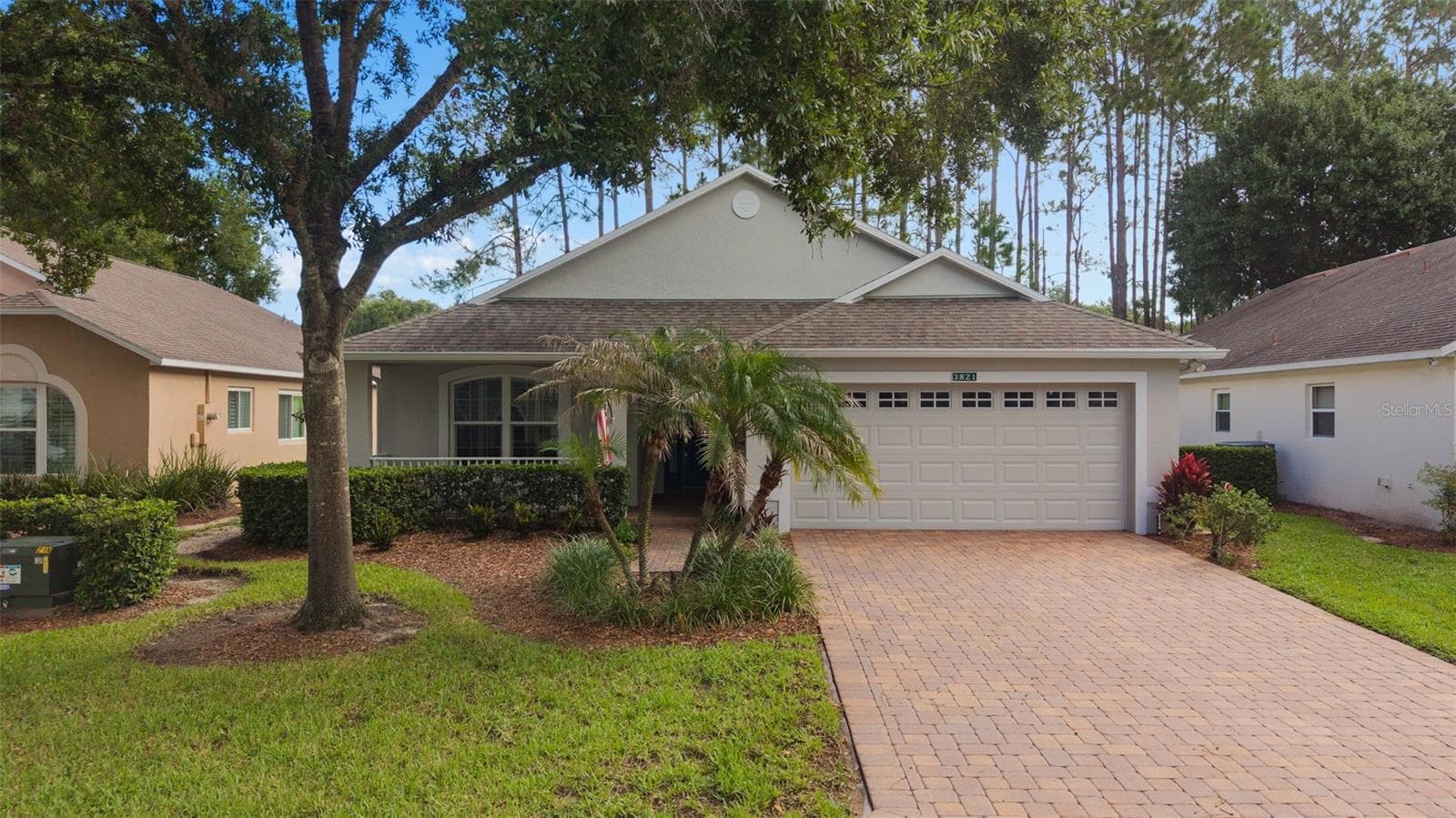 3821 AVON CT