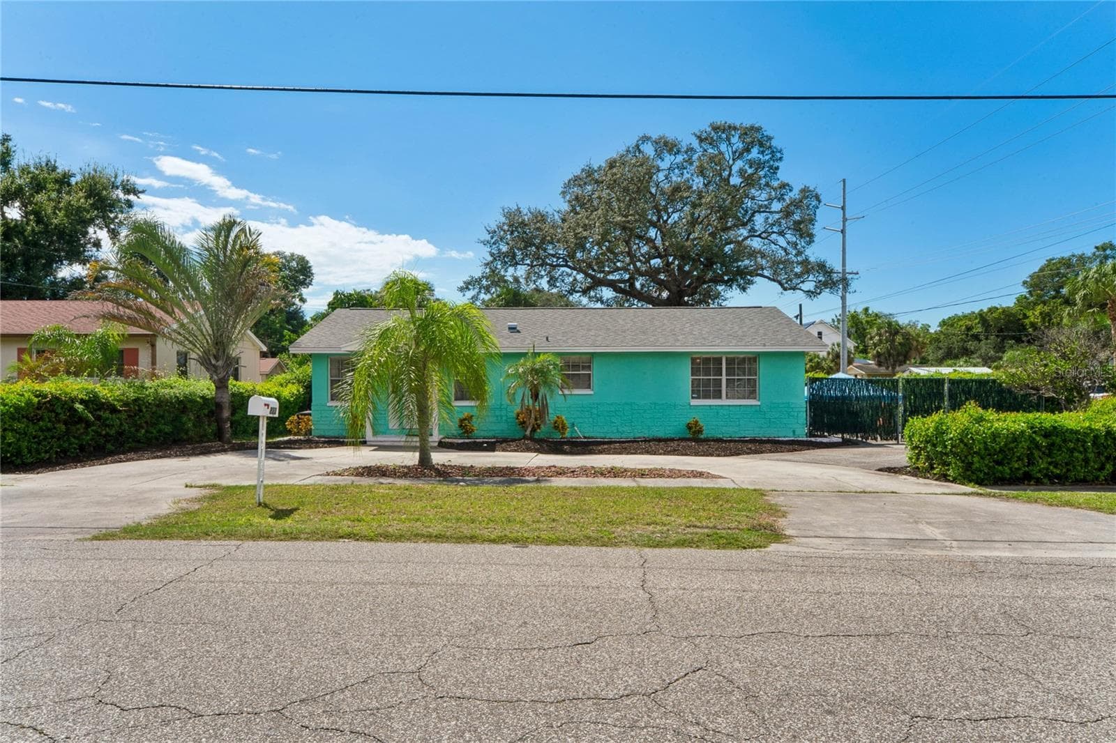 223 N WALTON AVE