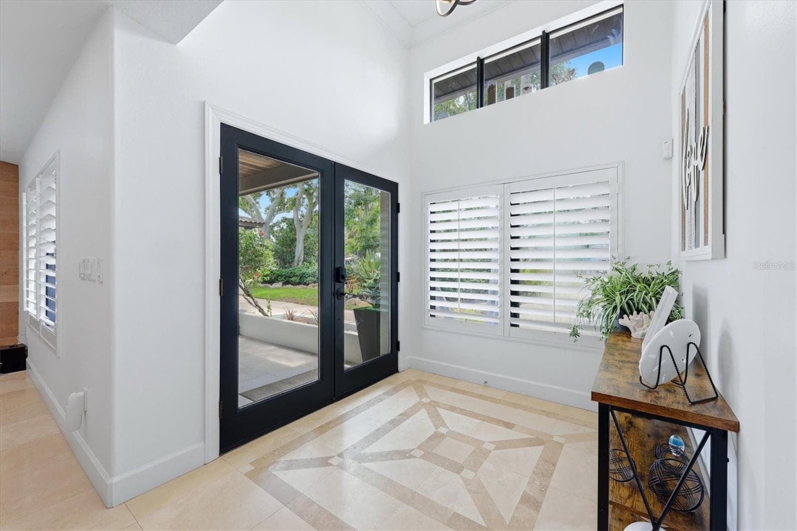 Single Family Residence at 829 IDLEWILD WAY, SARASOTA, photo 13 of 90