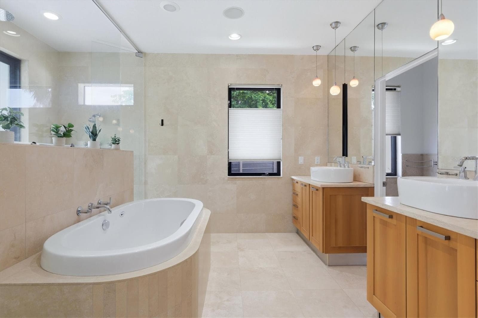 Single Family Residence at 829 IDLEWILD WAY, SARASOTA, photo 35 of 90
