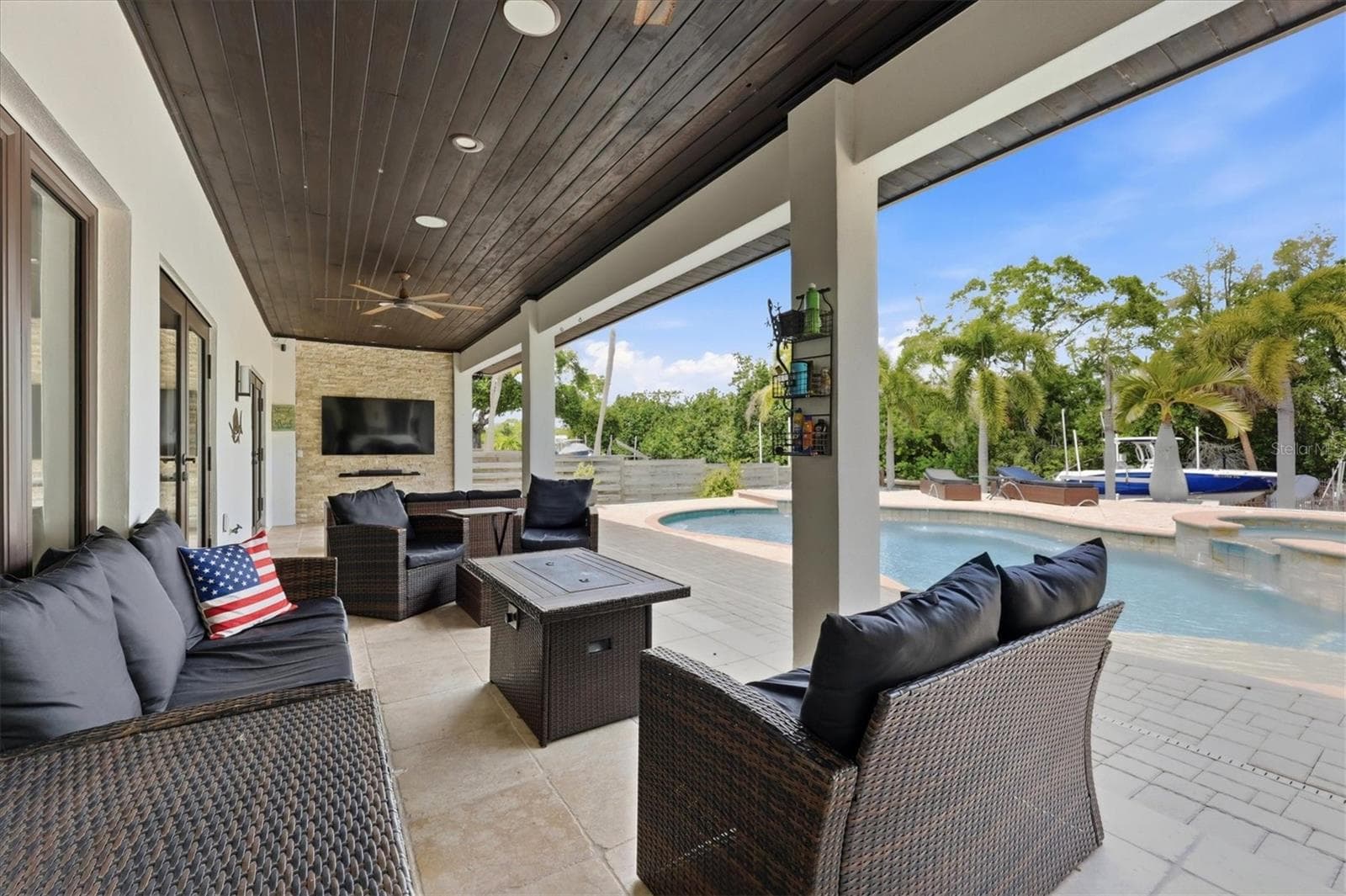 Single Family Residence at 829 IDLEWILD WAY, SARASOTA, photo 54 of 90
