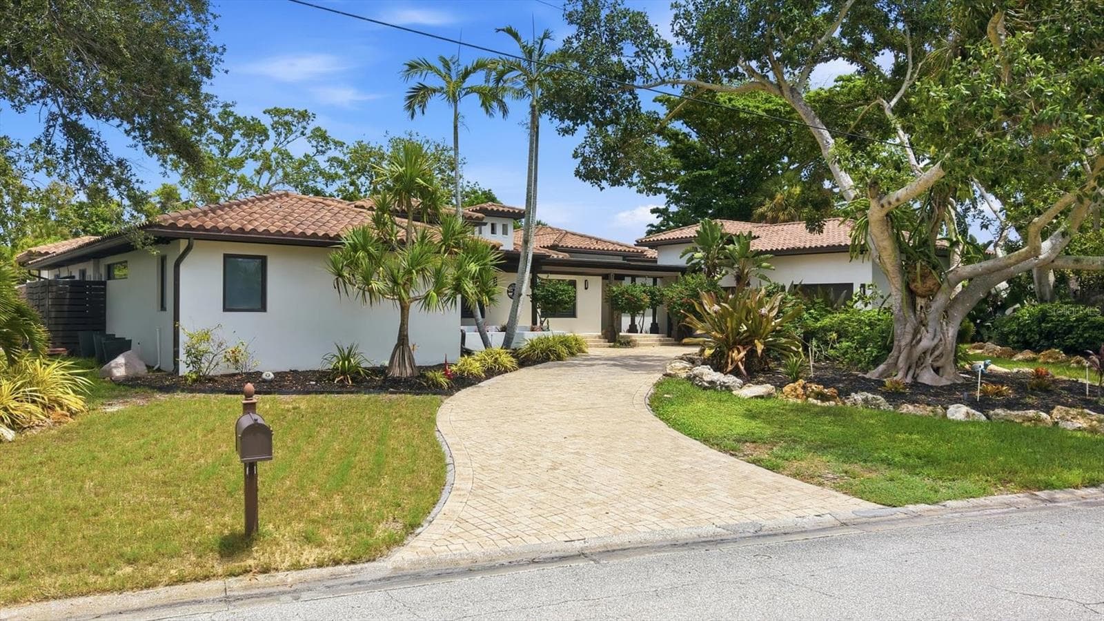 Single Family Residence at 829 IDLEWILD WAY, SARASOTA, photo 65 of 90