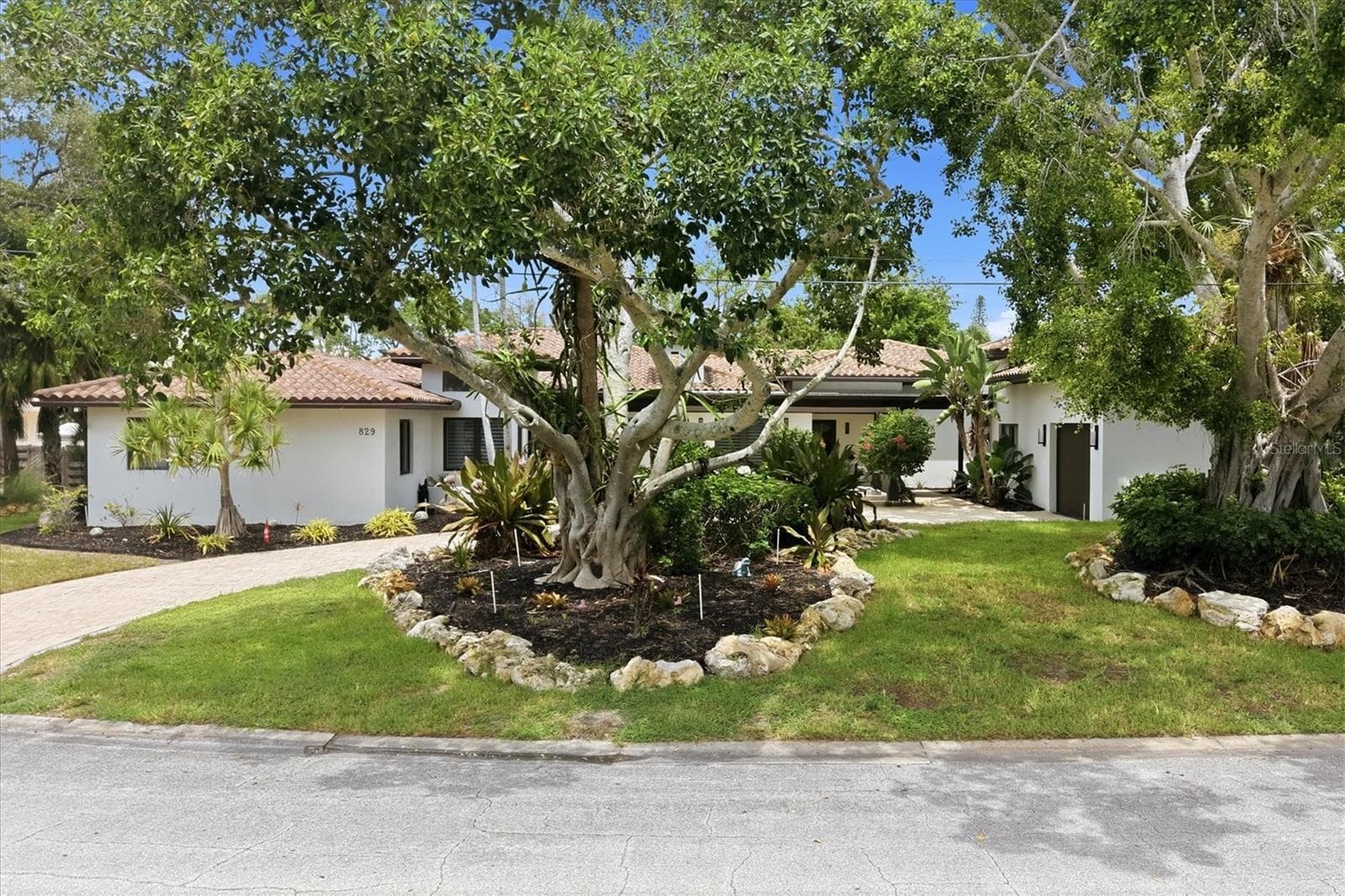 Single Family Residence at 829 IDLEWILD WAY, SARASOTA, photo 66 of 90