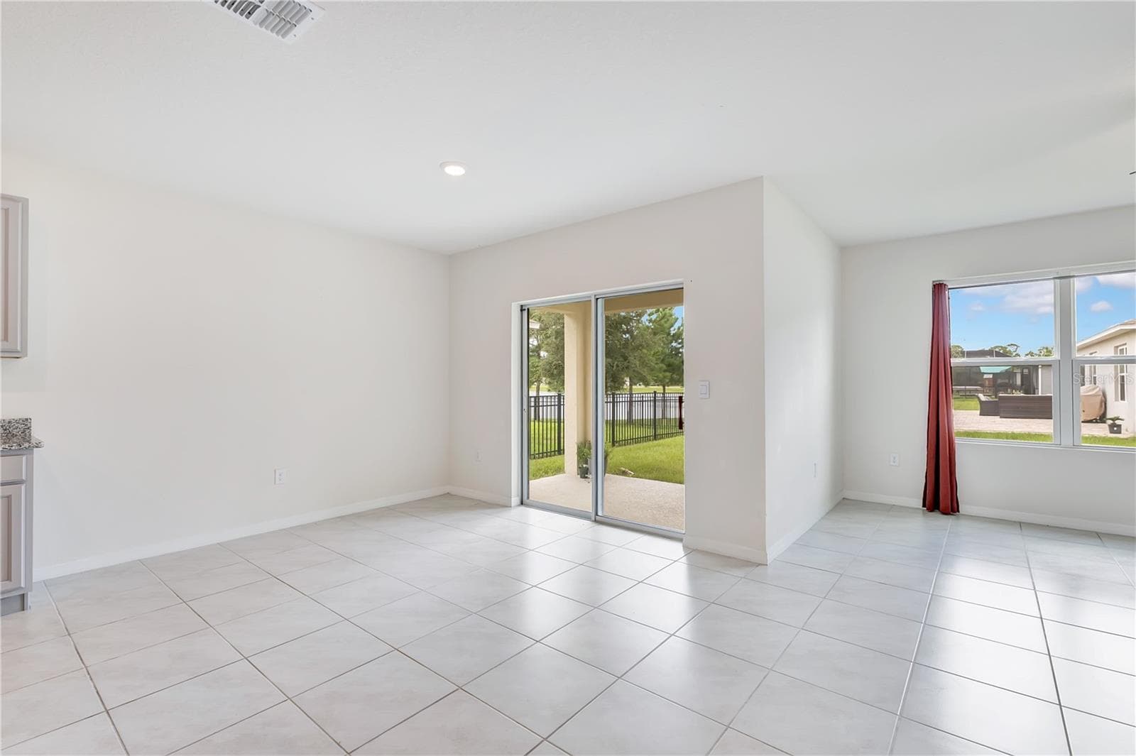 Single Family Residence at 6766 GRACE HAMMOCK RD, ST CLOUD, photo 11 of 34