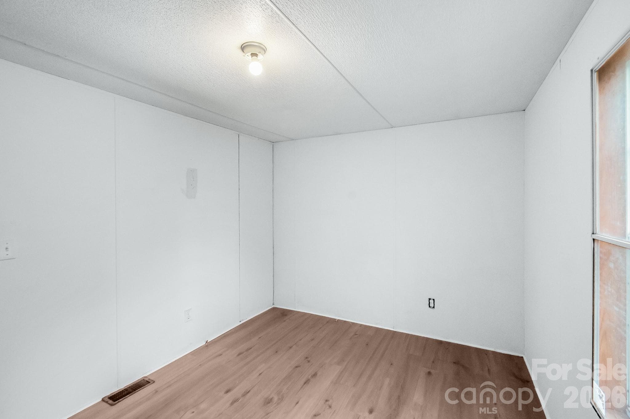 Single Family Residence at 185 Coot Sistare Road, Lancaster, photo 23 of 40