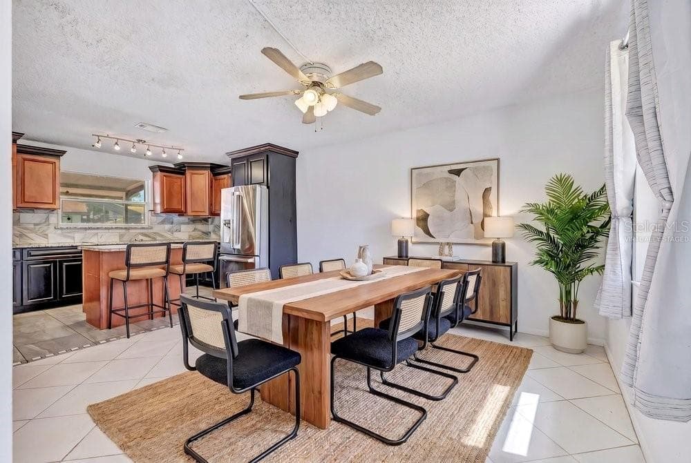 virtually staged - 7517 QUAIL RUN CT, ORLANDO