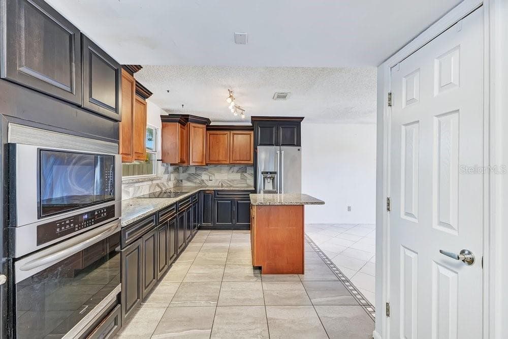 Single Family Residence at 7517 QUAIL RUN CT, ORLANDO, photo 11 of 34