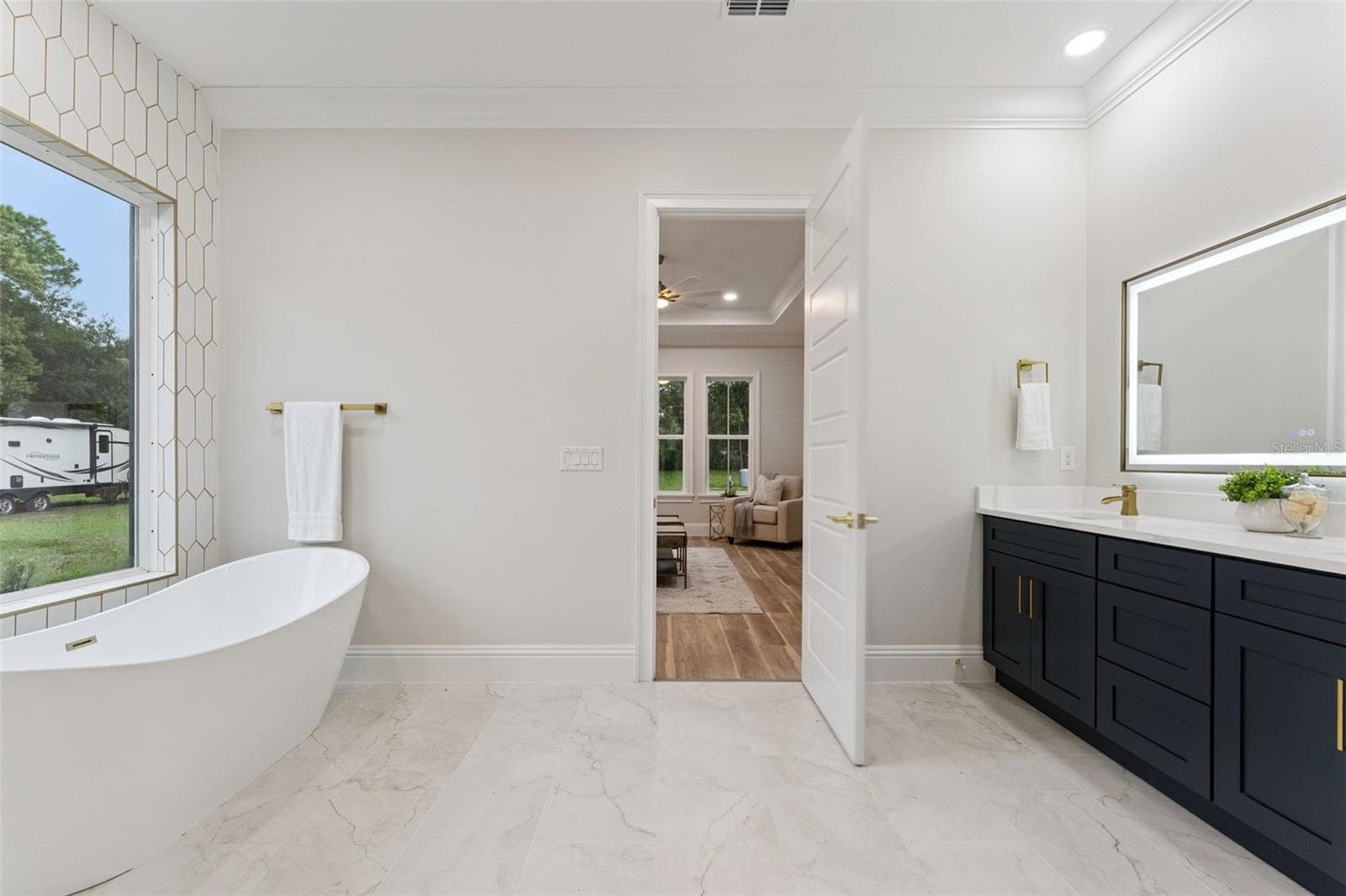 Master Bedroom Bathroom - 1614 JEANETTE ST, APOPKA