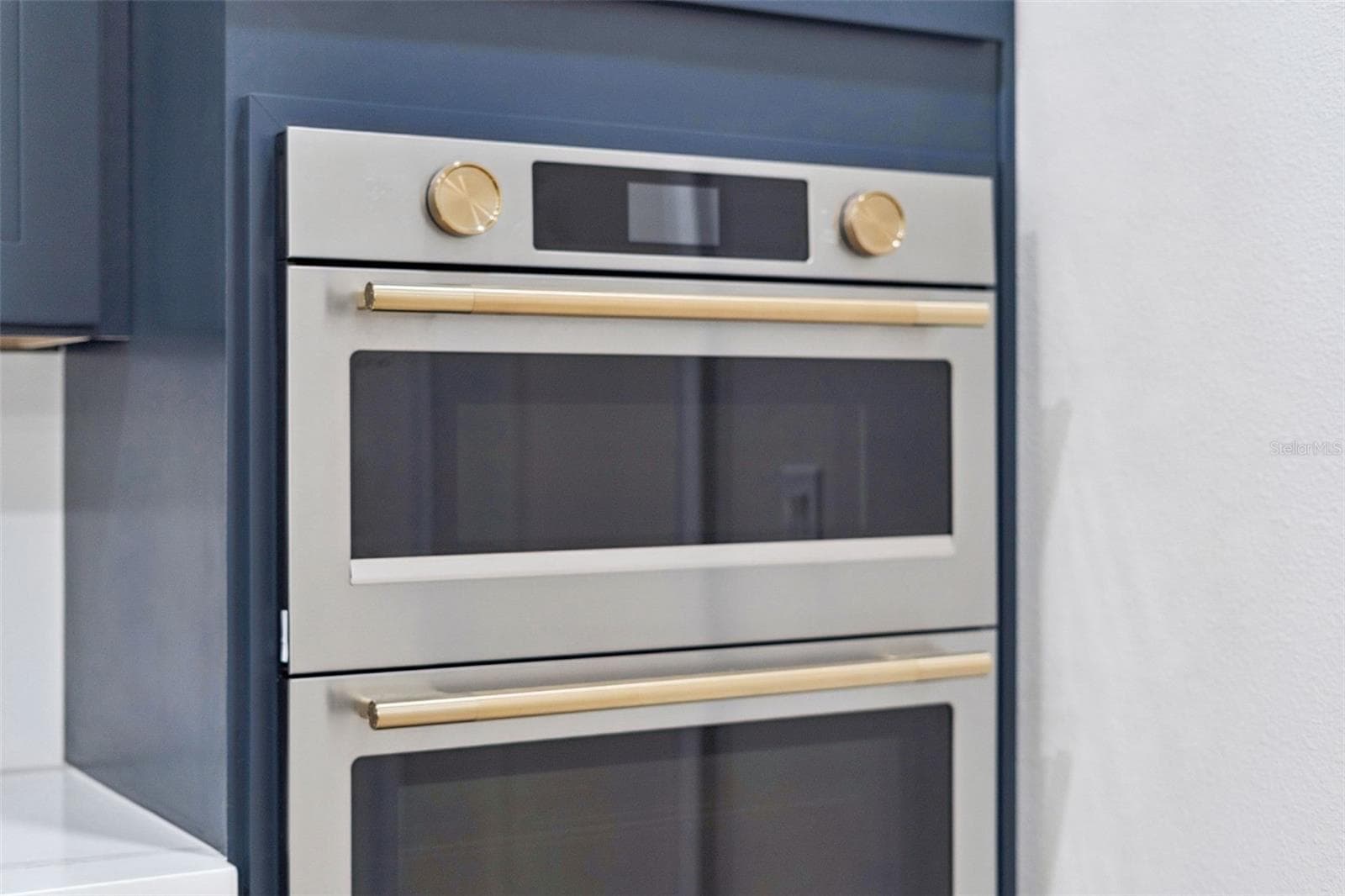 KITCHEN AID APPLIANCES - 1614 JEANETTE ST, APOPKA
