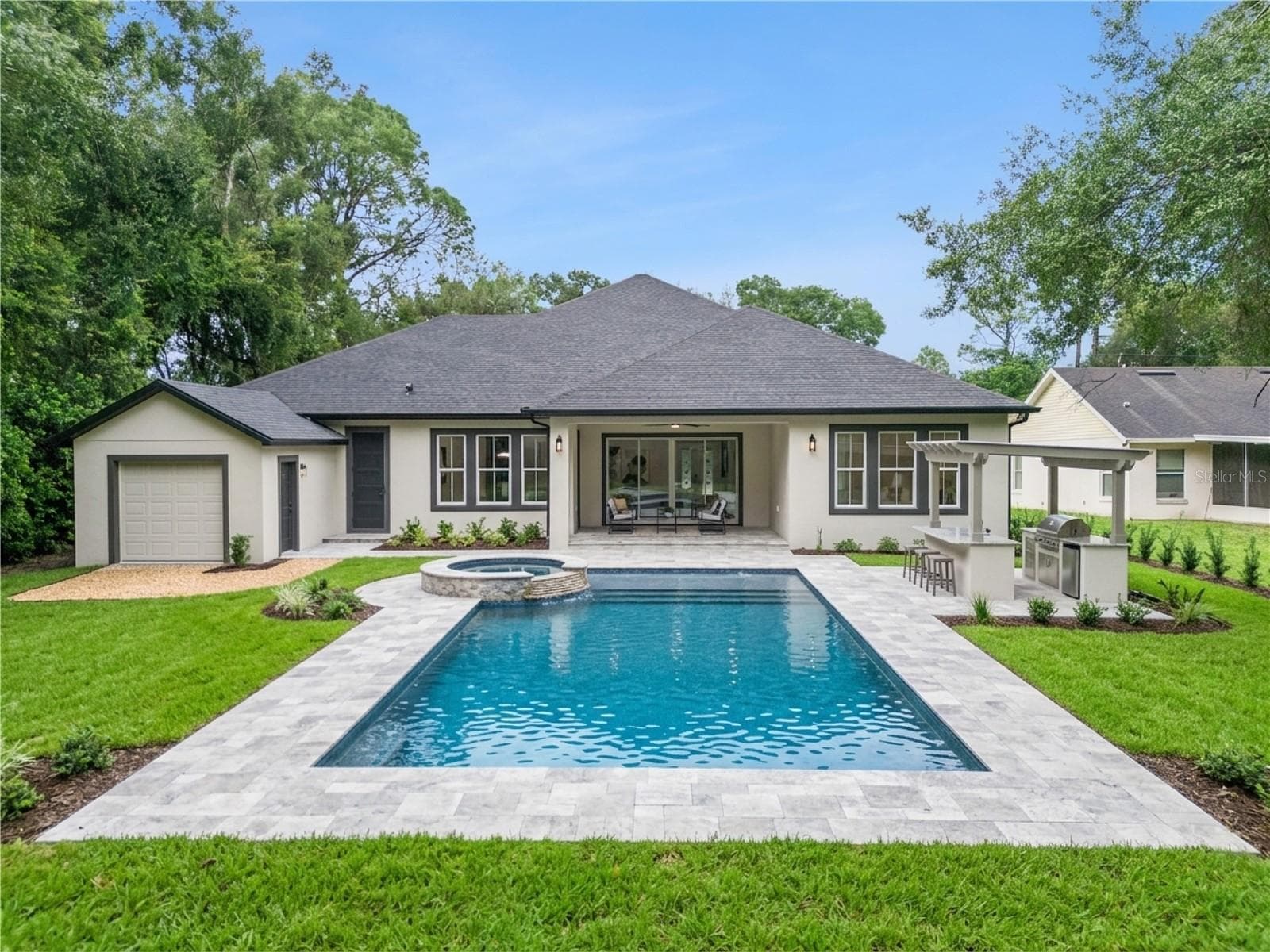 Virtual Staged. Lot space for building your Pool, Summer Kitchen and detached workshop. - 1614 JEANETTE ST, APOPKA