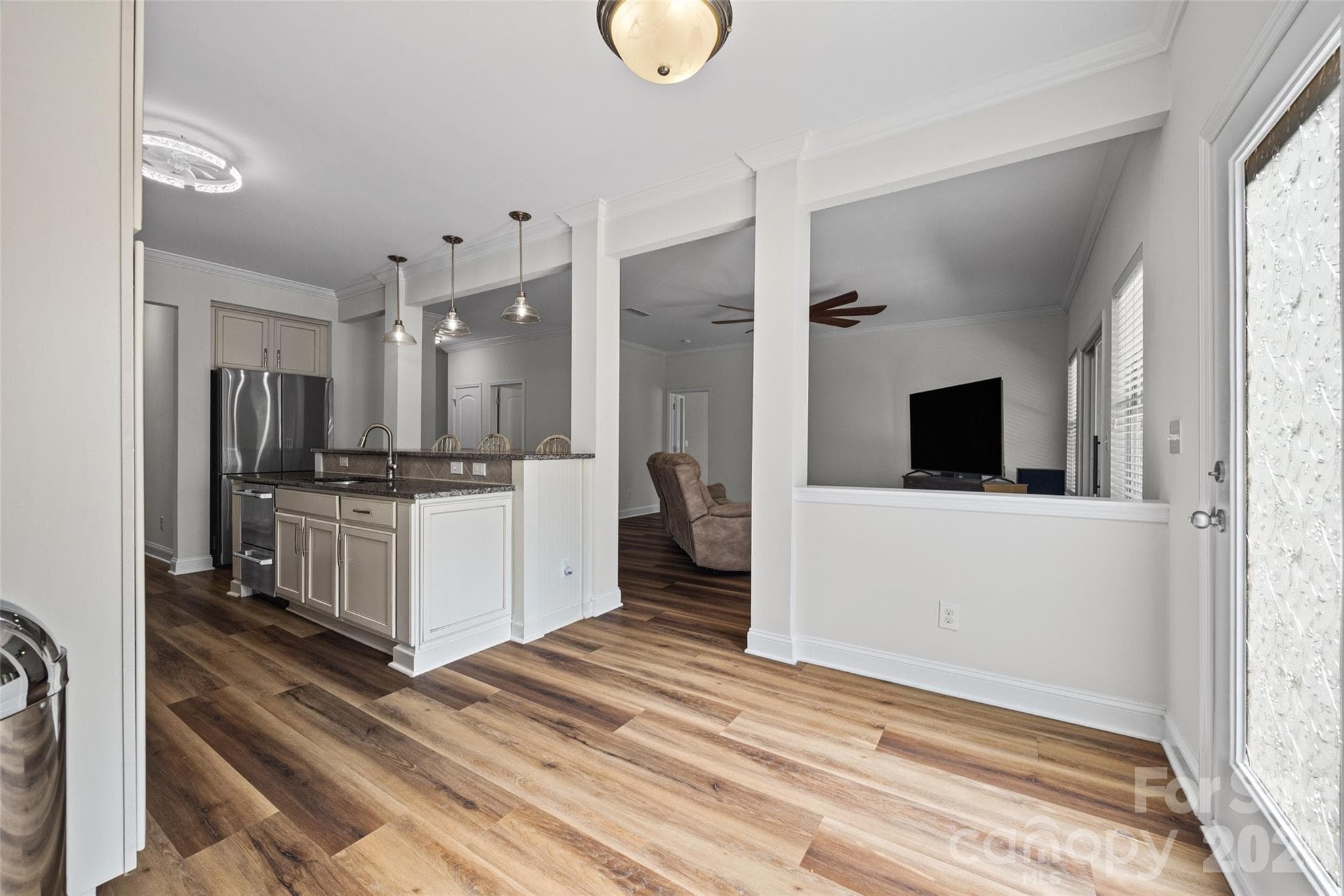 Single Family Residence at 15229 Windward Lane, Lancaster, photo 10 of 47