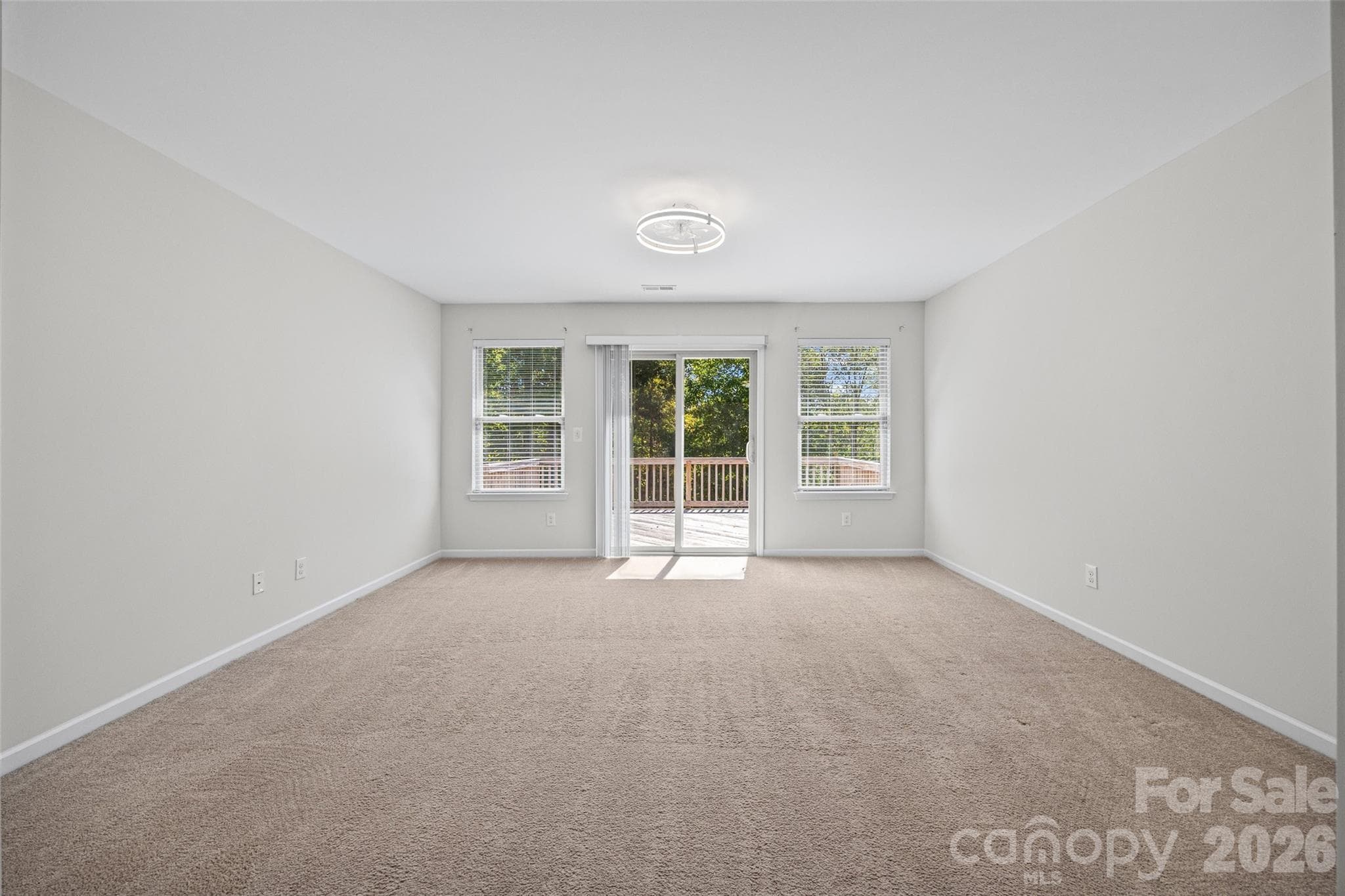Single Family Residence at 15229 Windward Lane, Lancaster, photo 15 of 47
