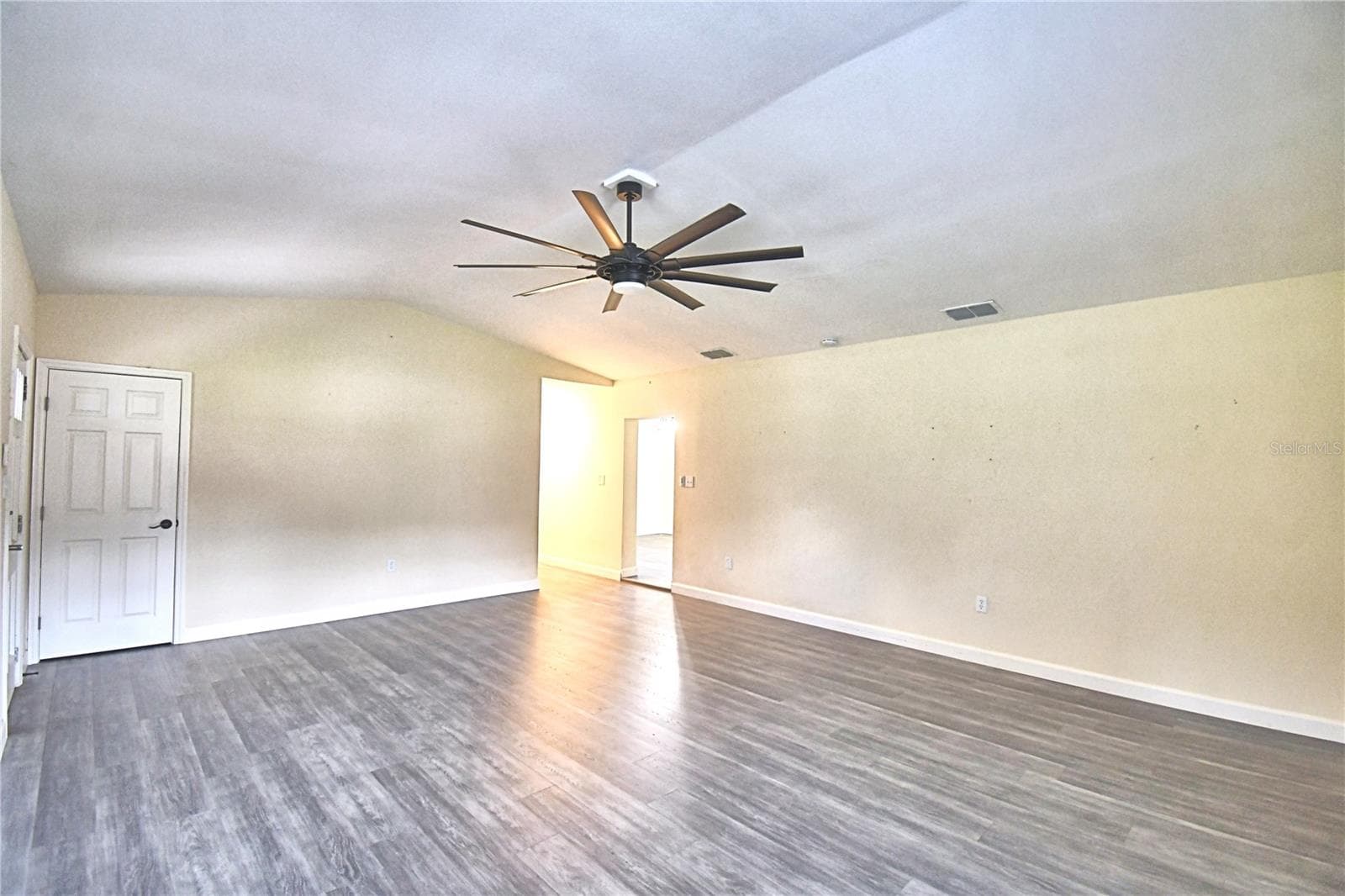 Single Family Residence at 3225 OAKLAND RD N, LAKELAND, photo 8 of 64