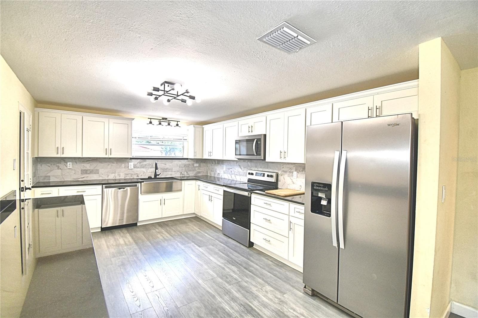 Single Family Residence at 3225 OAKLAND RD N, LAKELAND, photo 15 of 64