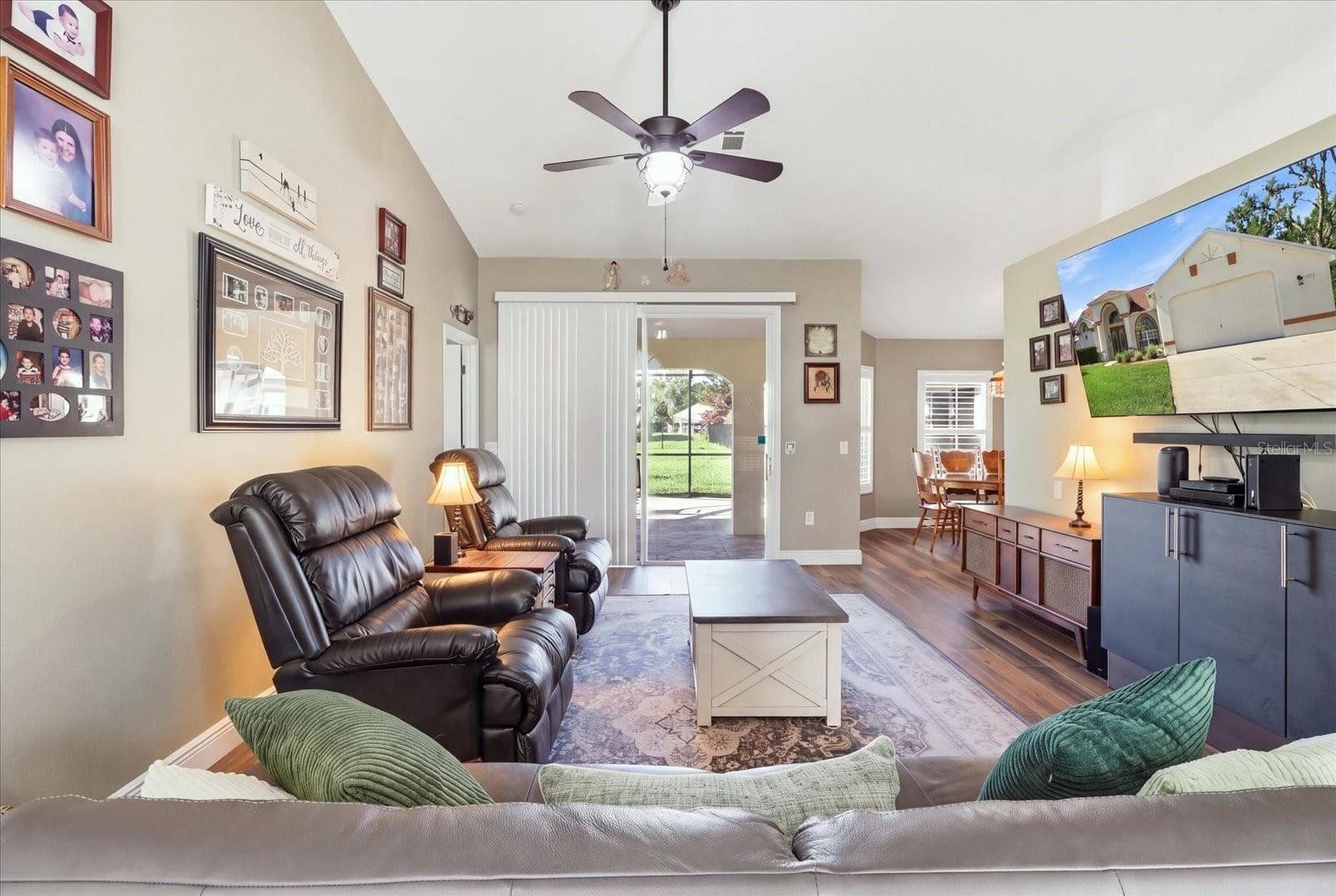 Single Family Residence at 14012 PULLMAN DR, SPRING HILL, photo 8 of 30