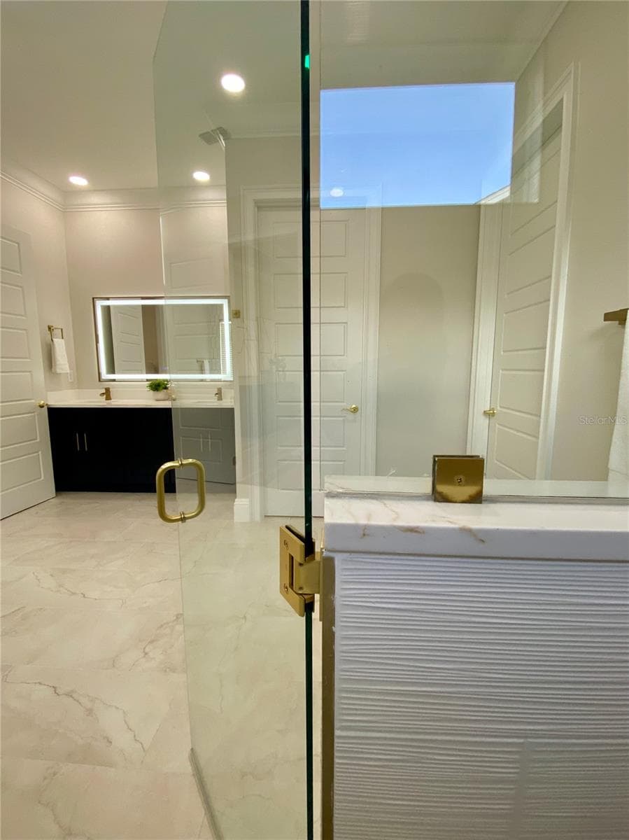 Master Bedroom Bathroom - 1614 JEANETTE ST, APOPKA