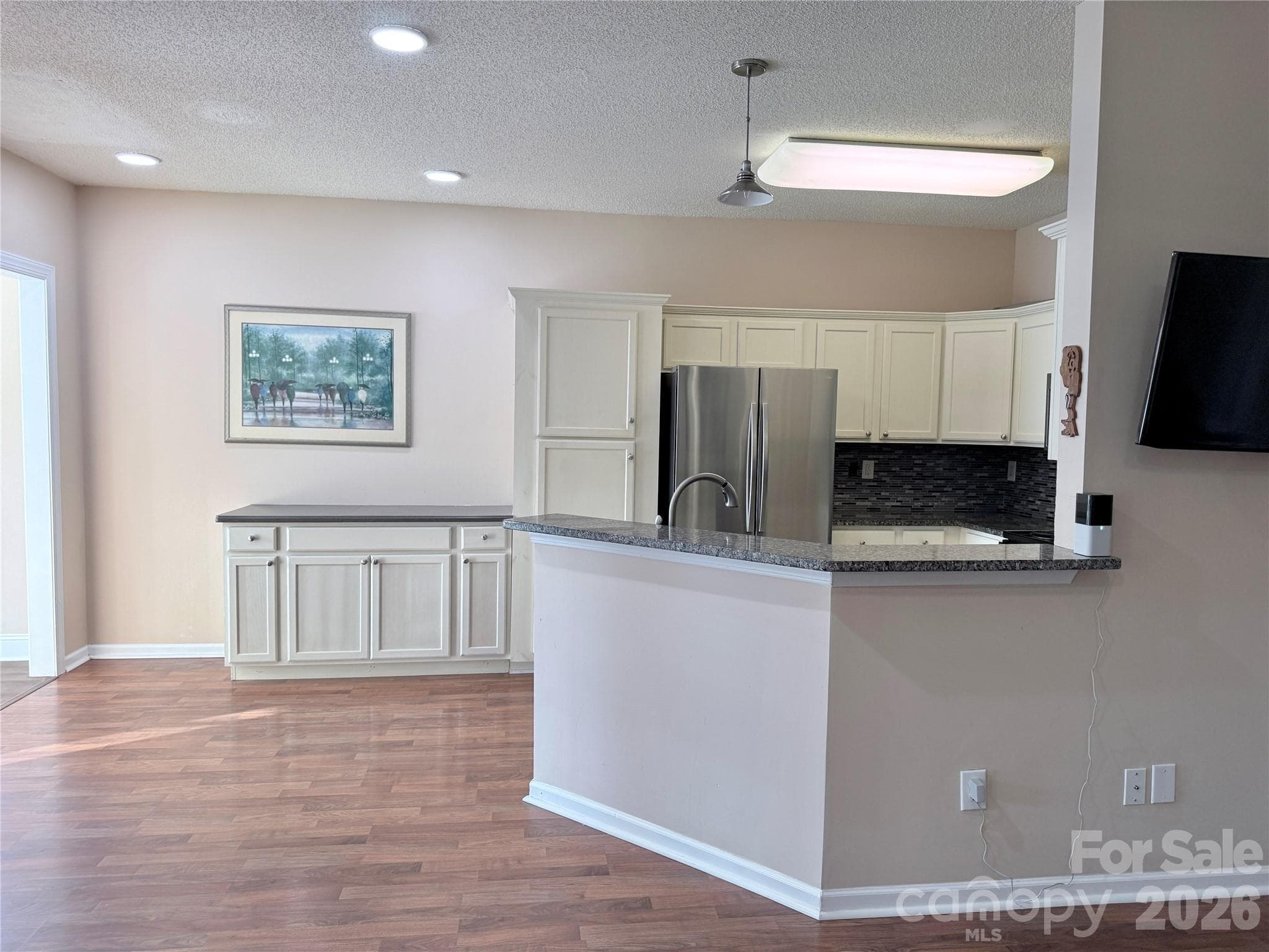 Single Family Residence at 10323 Green Hedge Avenue, Charlotte, photo 8 of 35