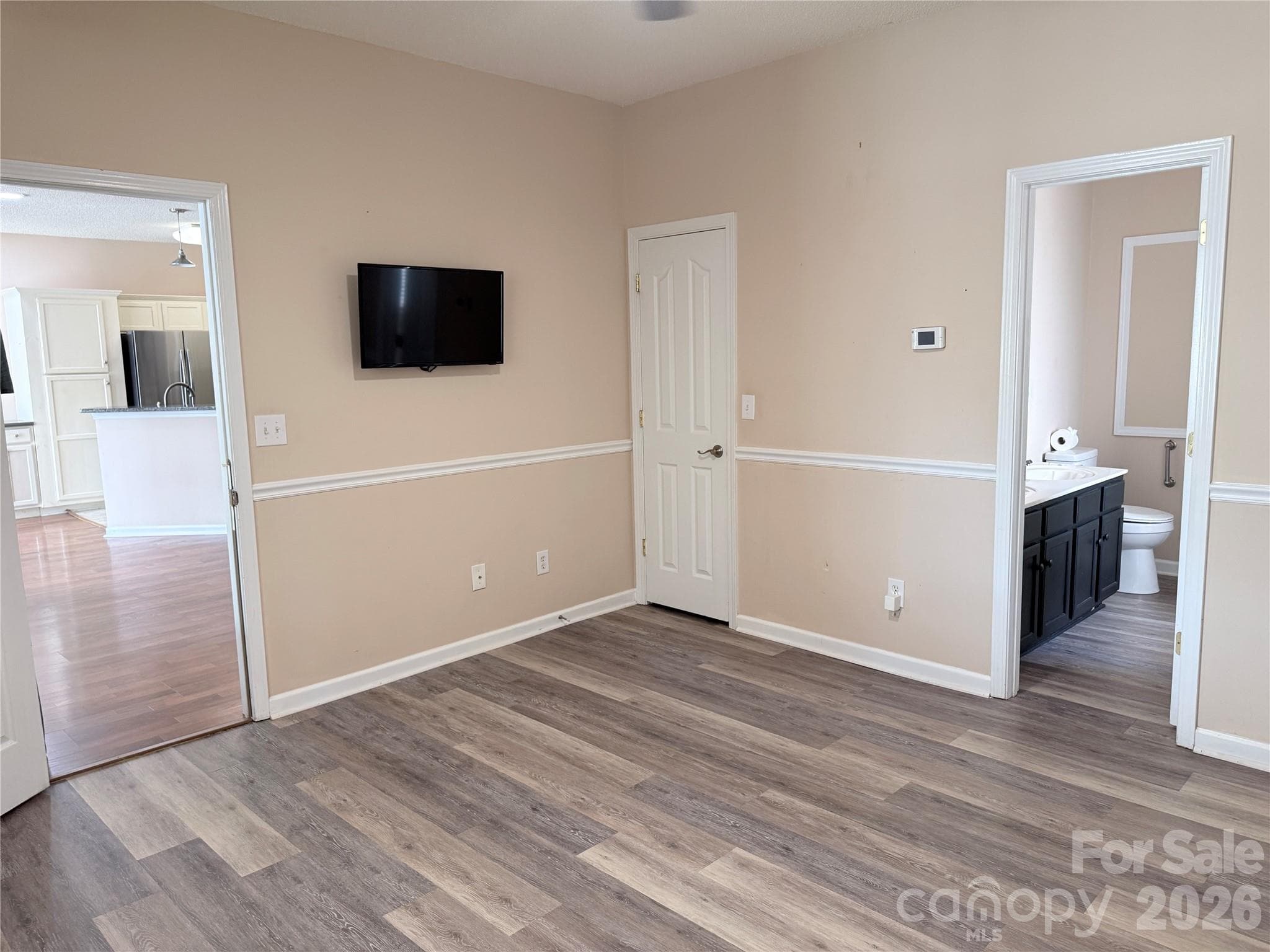 Single Family Residence at 10323 Green Hedge Avenue, Charlotte, photo 15 of 35