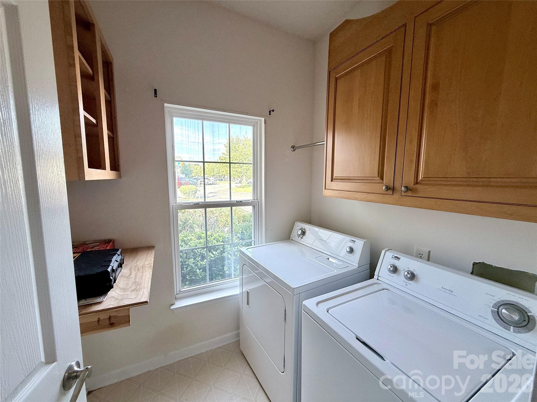 Single Family Residence at 10323 Green Hedge Avenue, Charlotte, photo 24 of 35