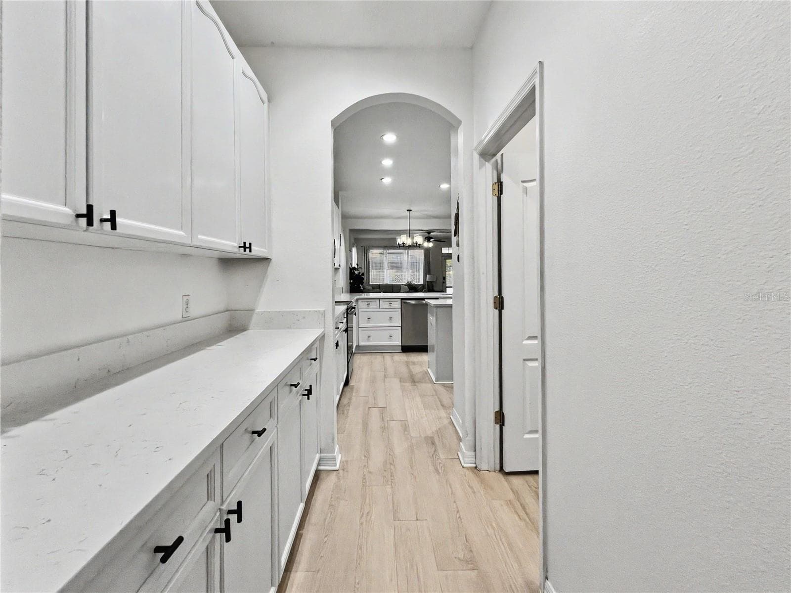 Single Family Residence at 12909 CRAGSIDE LN, WINDERMERE, photo 7 of 38