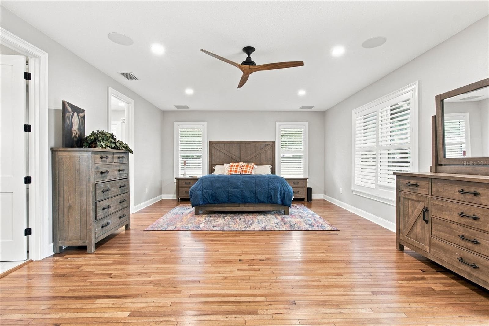 HUGE PRIMARY SUITE - 14122 CHESTERFIELD TRL, HUDSON