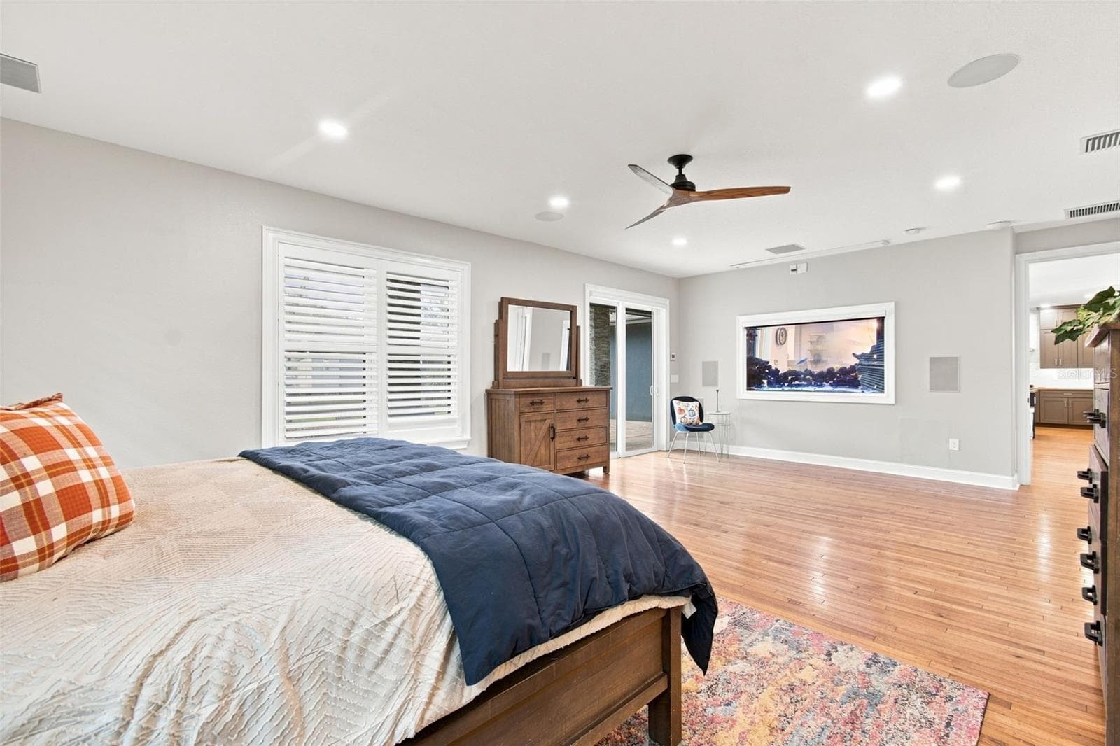WHAT A VIEW! - 14122 CHESTERFIELD TRL, HUDSON