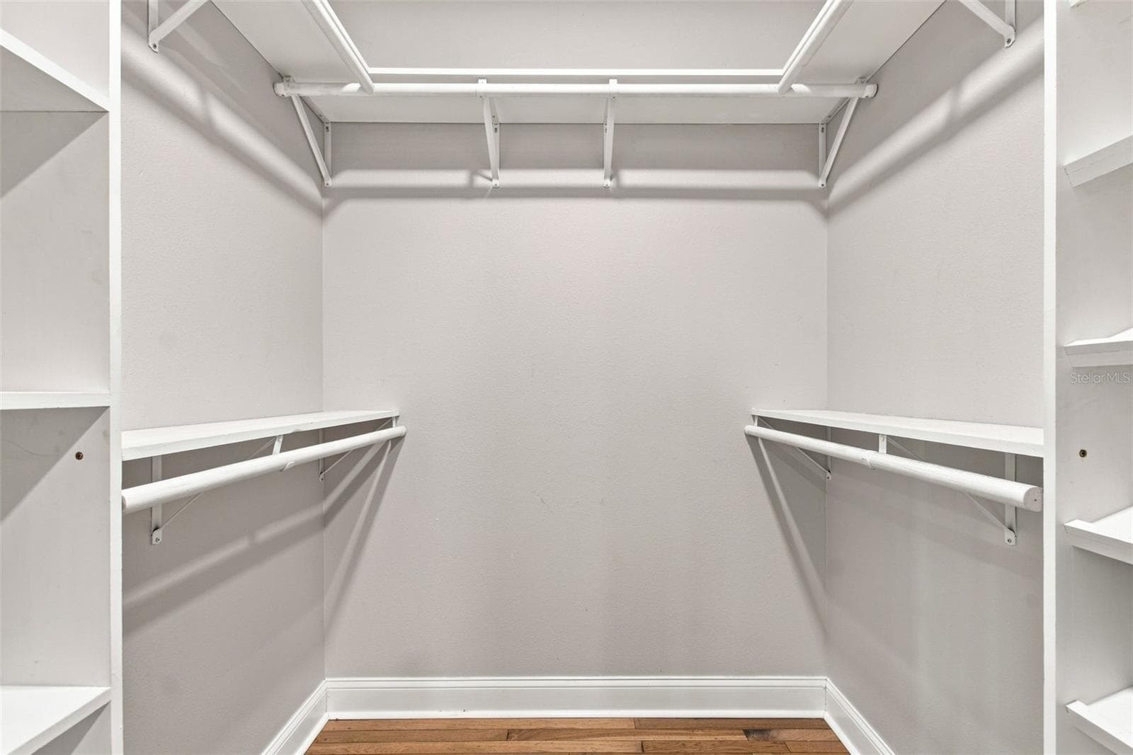 CUSTOM WALK-IN CLOSETS IN ALL BEDROOMS - 14122 CHESTERFIELD TRL, HUDSON