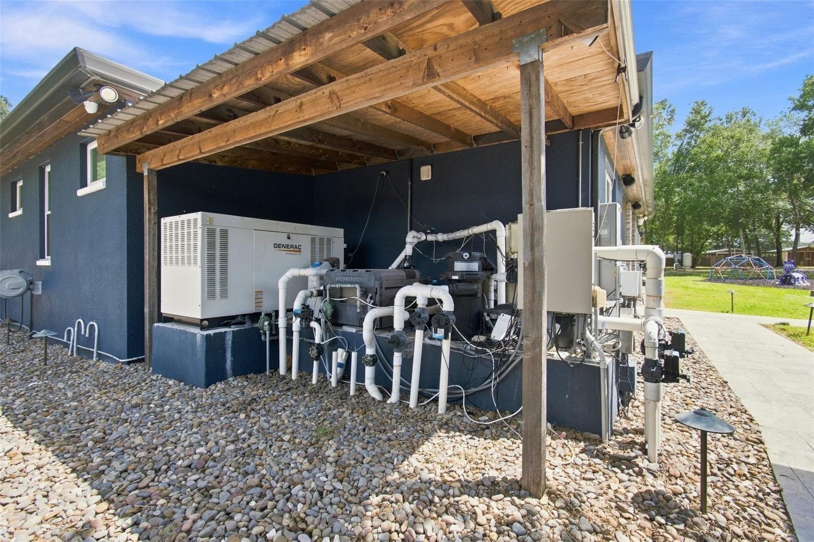 COMPLETE HOME GENERATOR AND STATE OF THE ART POOL EQUIPMENT - 14122 CHESTERFIELD TRL, HUDSON
