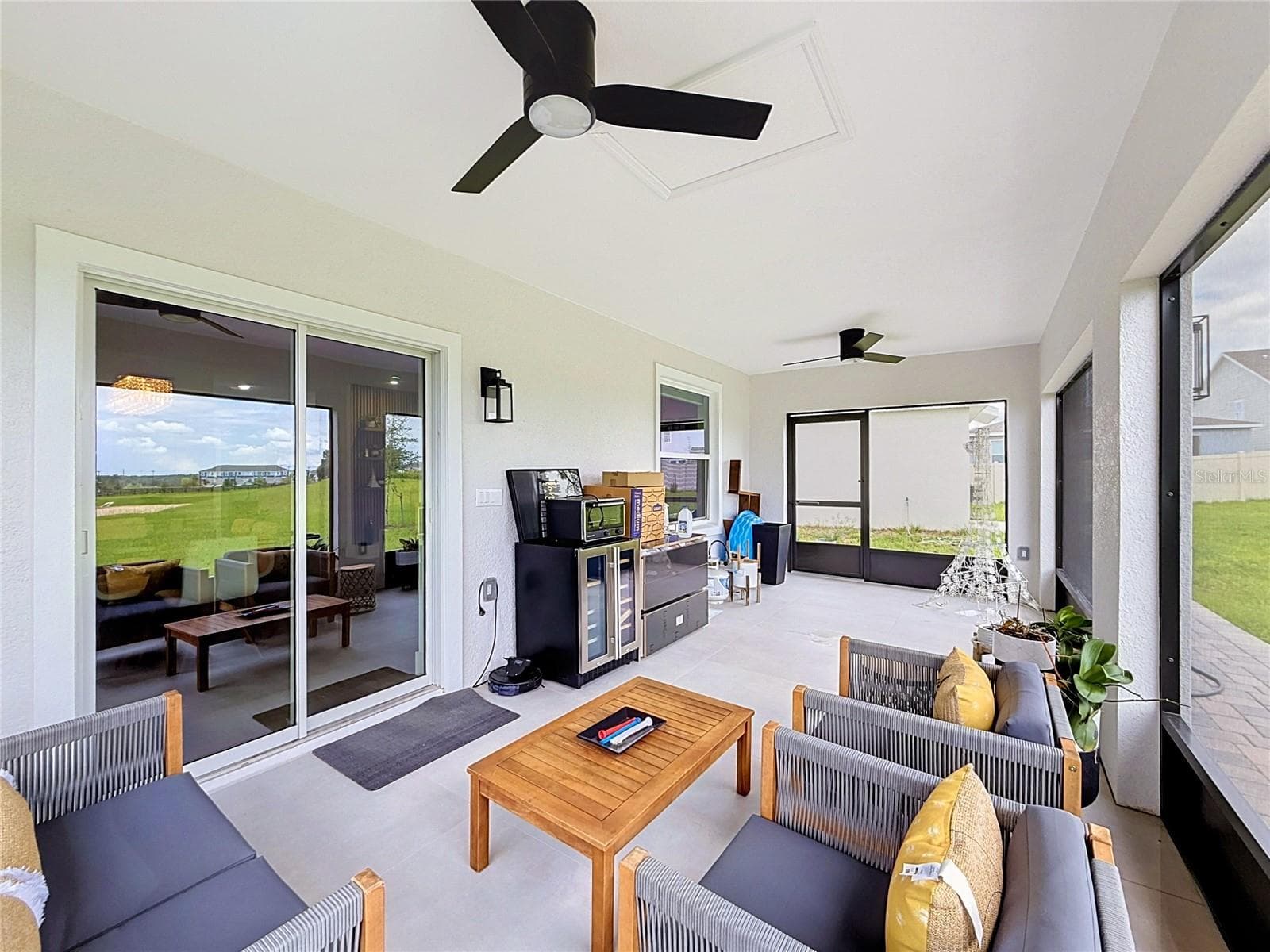 UPGRADED LANEI - 7542 HEADWATERS CT, GROVELAND