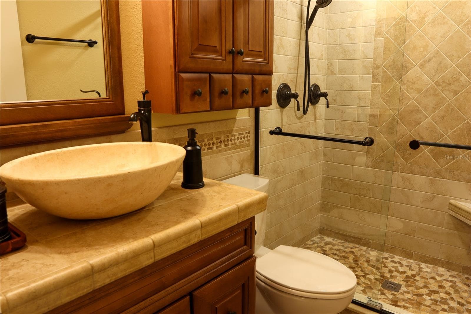 Guest Bathroom - 6093 VELVET LOOP, LAKELAND