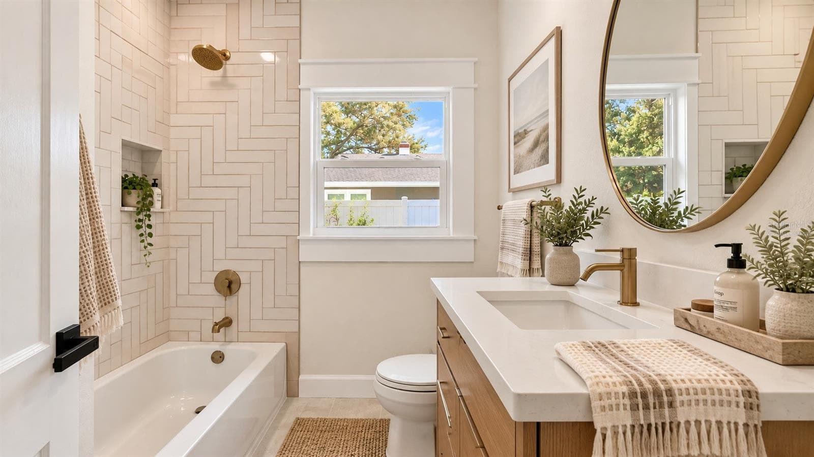 Virtually Staged - 408 ORANGEVIEW AVE, CLEARWATER