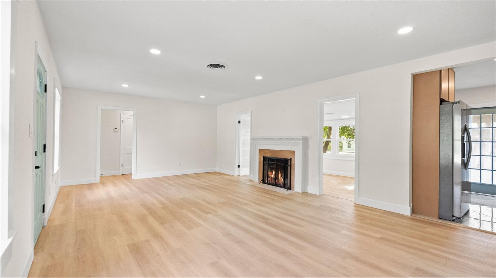 Single Family Residence at 408 ORANGEVIEW AVE, CLEARWATER, photo 24 of 34